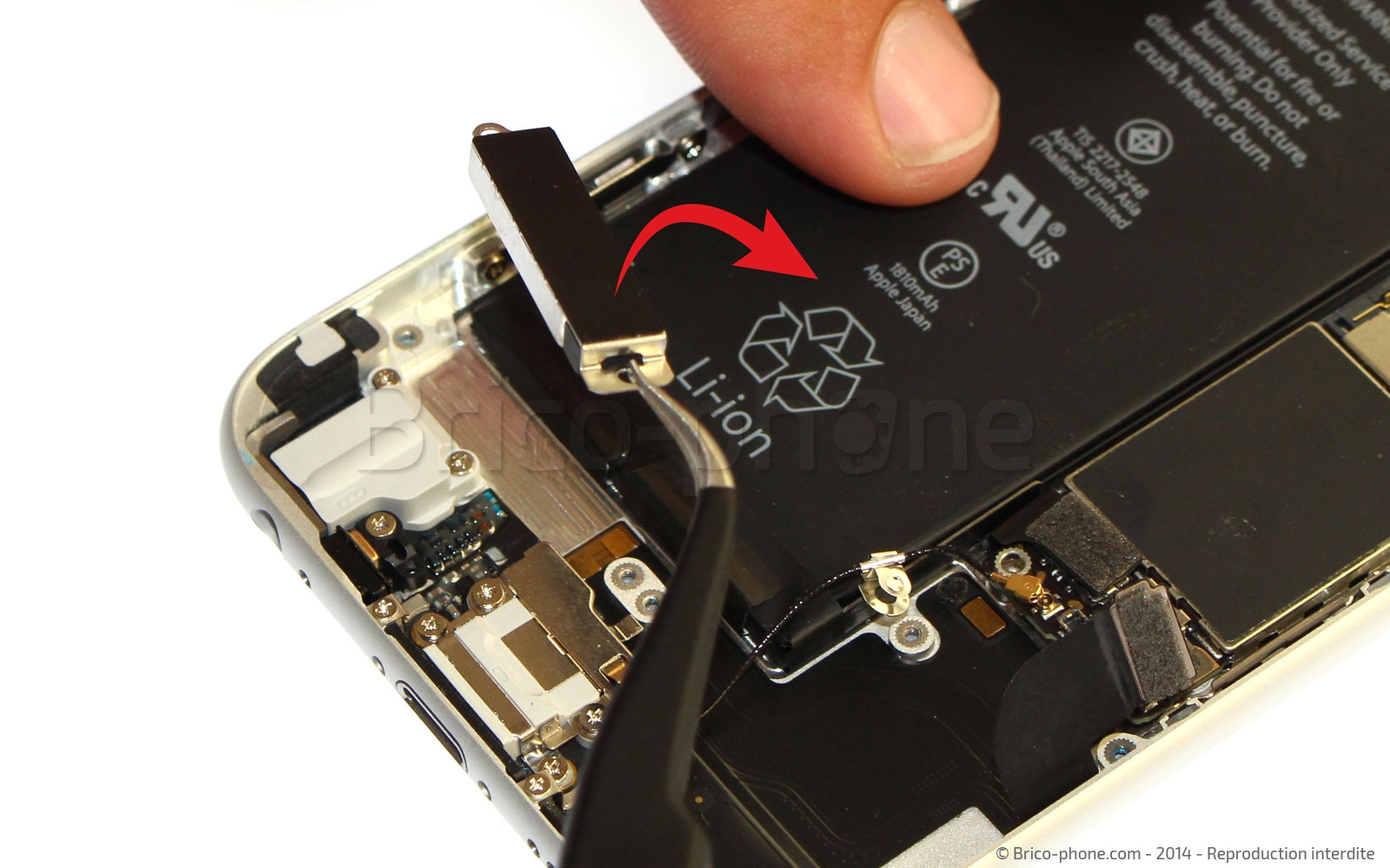 Changement de nappe bouton Power et flash sur iPhone 6 photo 2