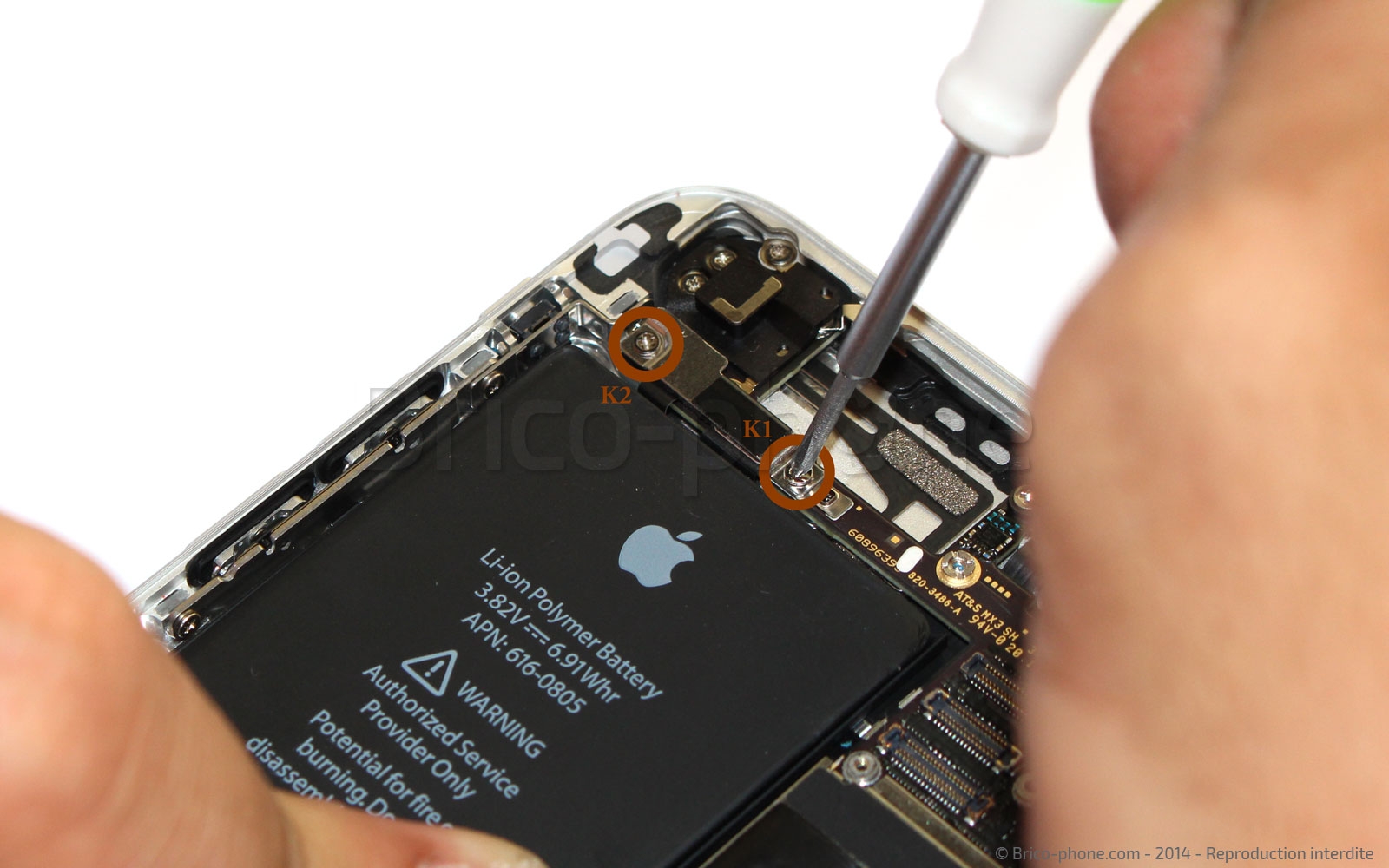 Changement de nappe bouton Power et flash sur iPhone 6 photo 1