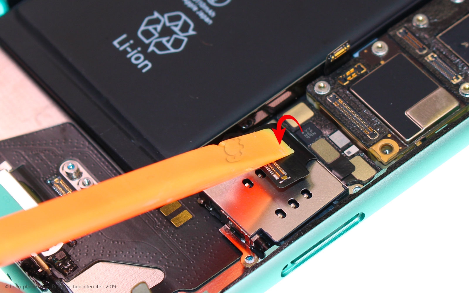 Remplacer le connecteur de charge sur iPhone 11 photo 1