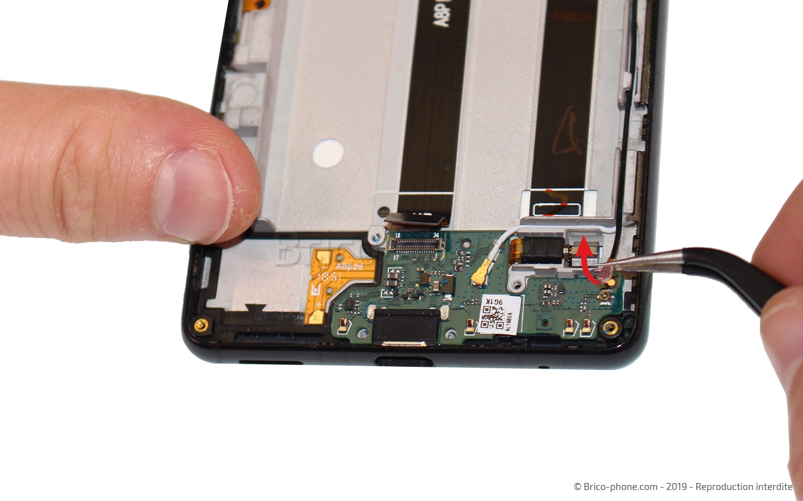 Changement du bloc écran avec châssis sur Xperia L3 - L3 Dual photo 2