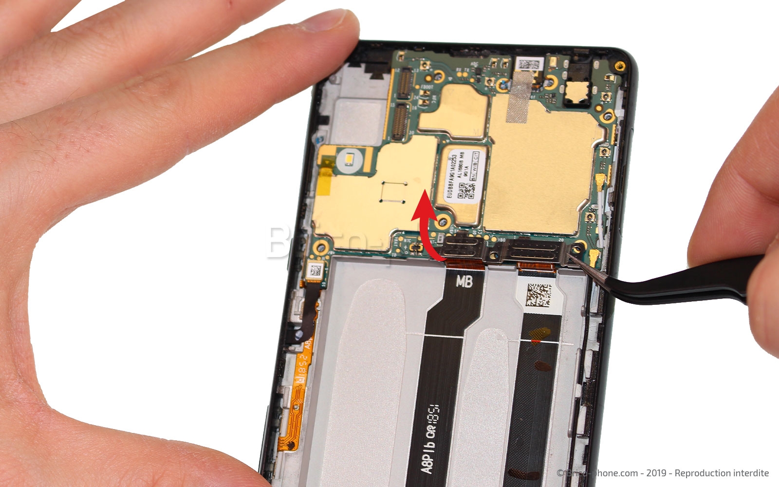 Changement du bloc écran avec châssis sur Xperia L3 - L3 Dual photo 2