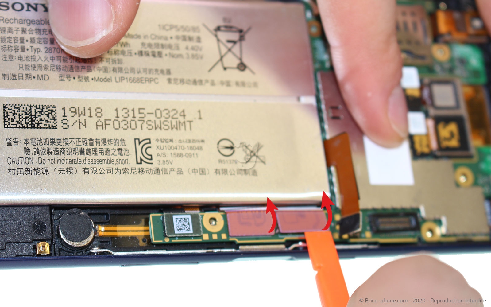 Changement de la coque arrière sur Xperia 10 photo 2