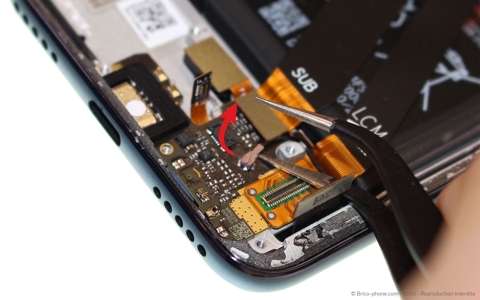 Changement du connecteur de charge sur Mi A3 photo 4