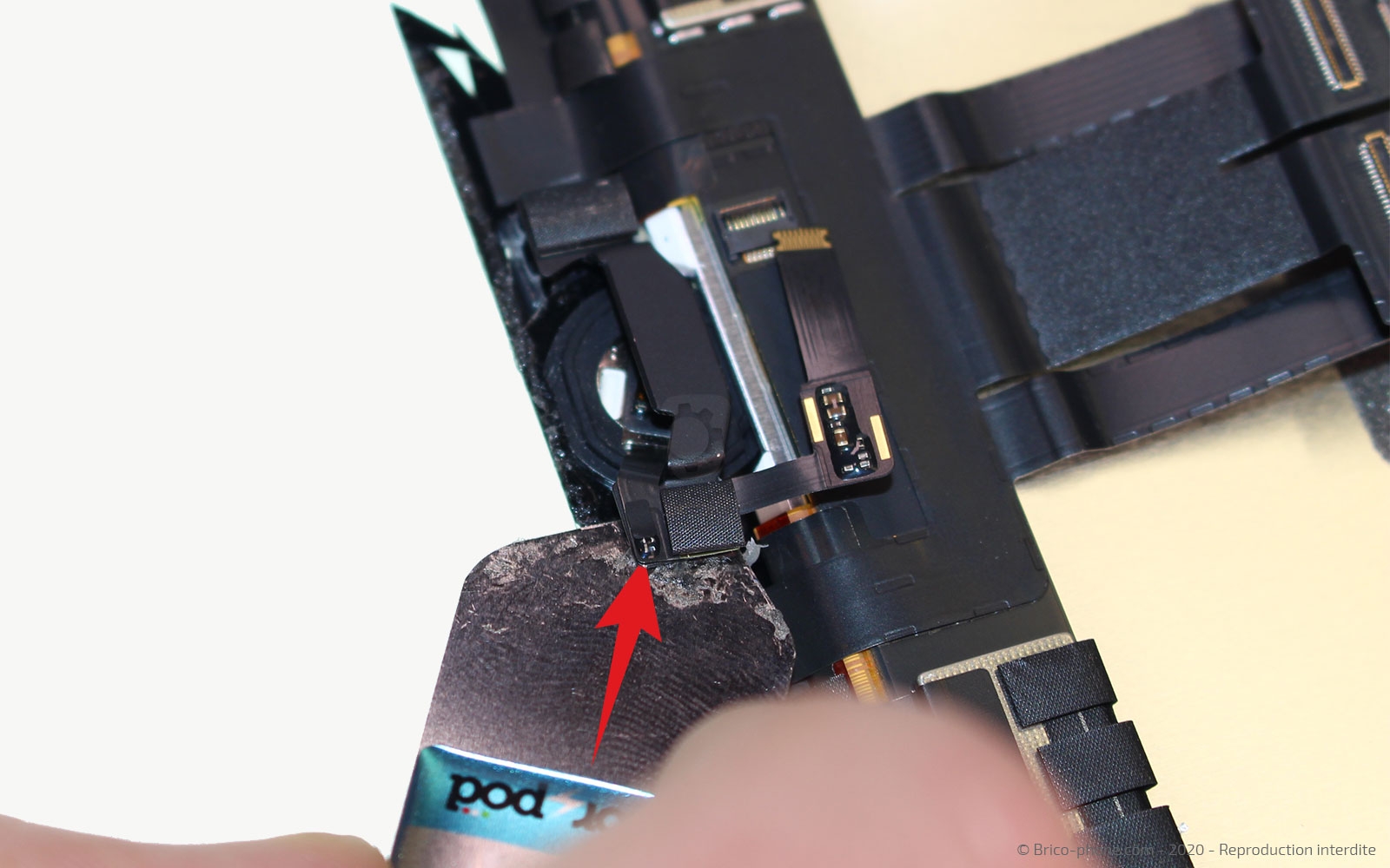 Changement de l'écran (vitre et LCD) sur iPad Air 2019 photo 2