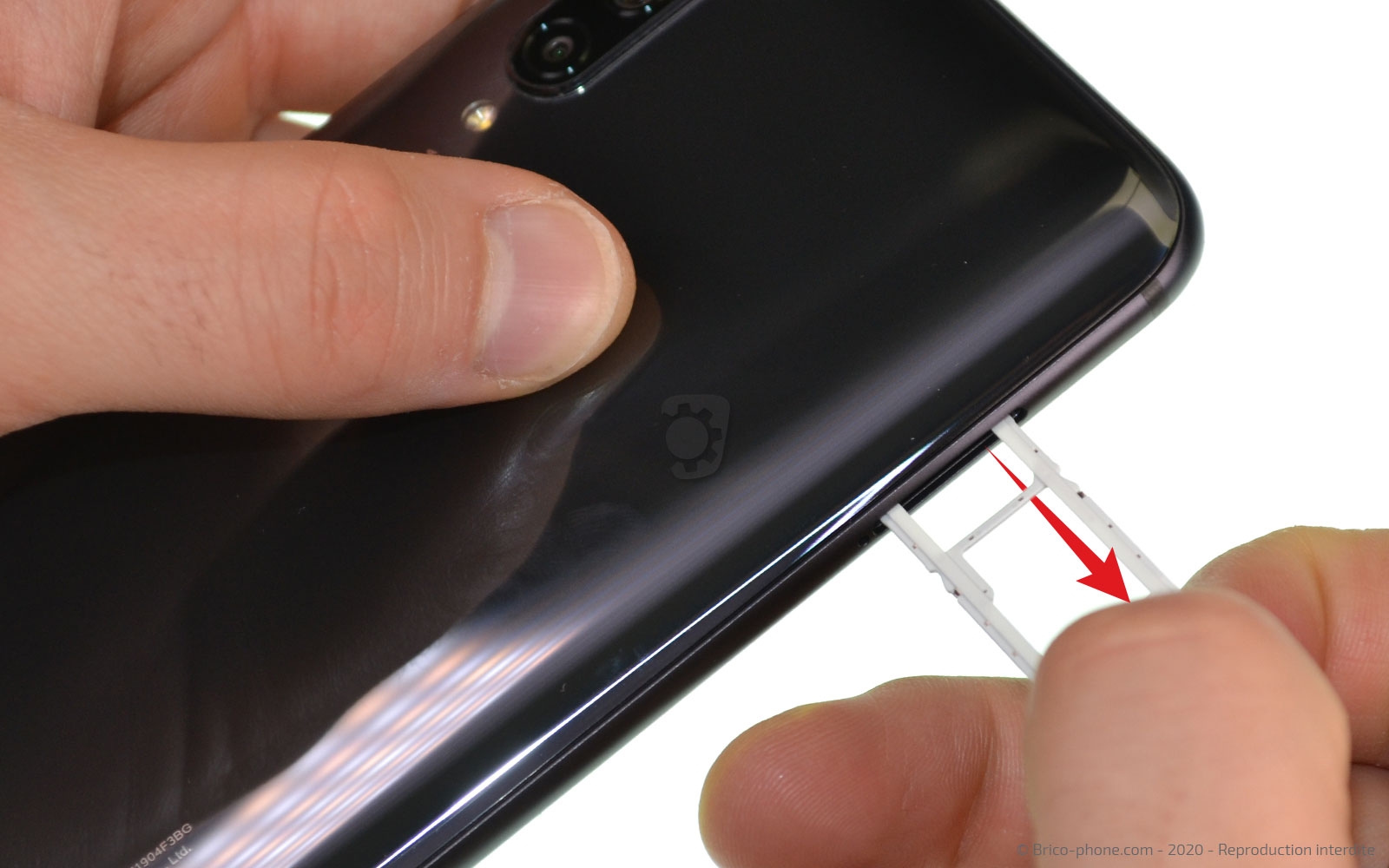 Changement de la vitre arrière sur Mi 9 Lite photo 3