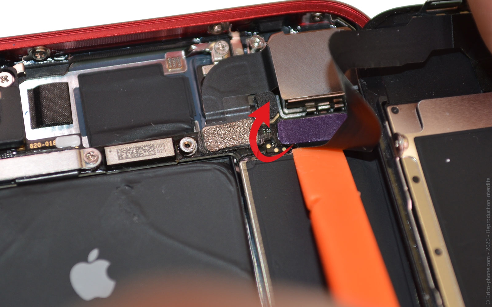 Changement du haut-parleur externe sur iPhone SE 2020 photo 4