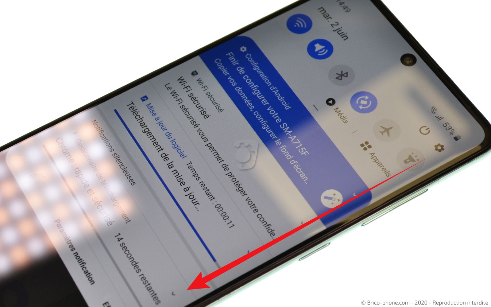 Changement de batterie sur Galaxy A71 photo 3