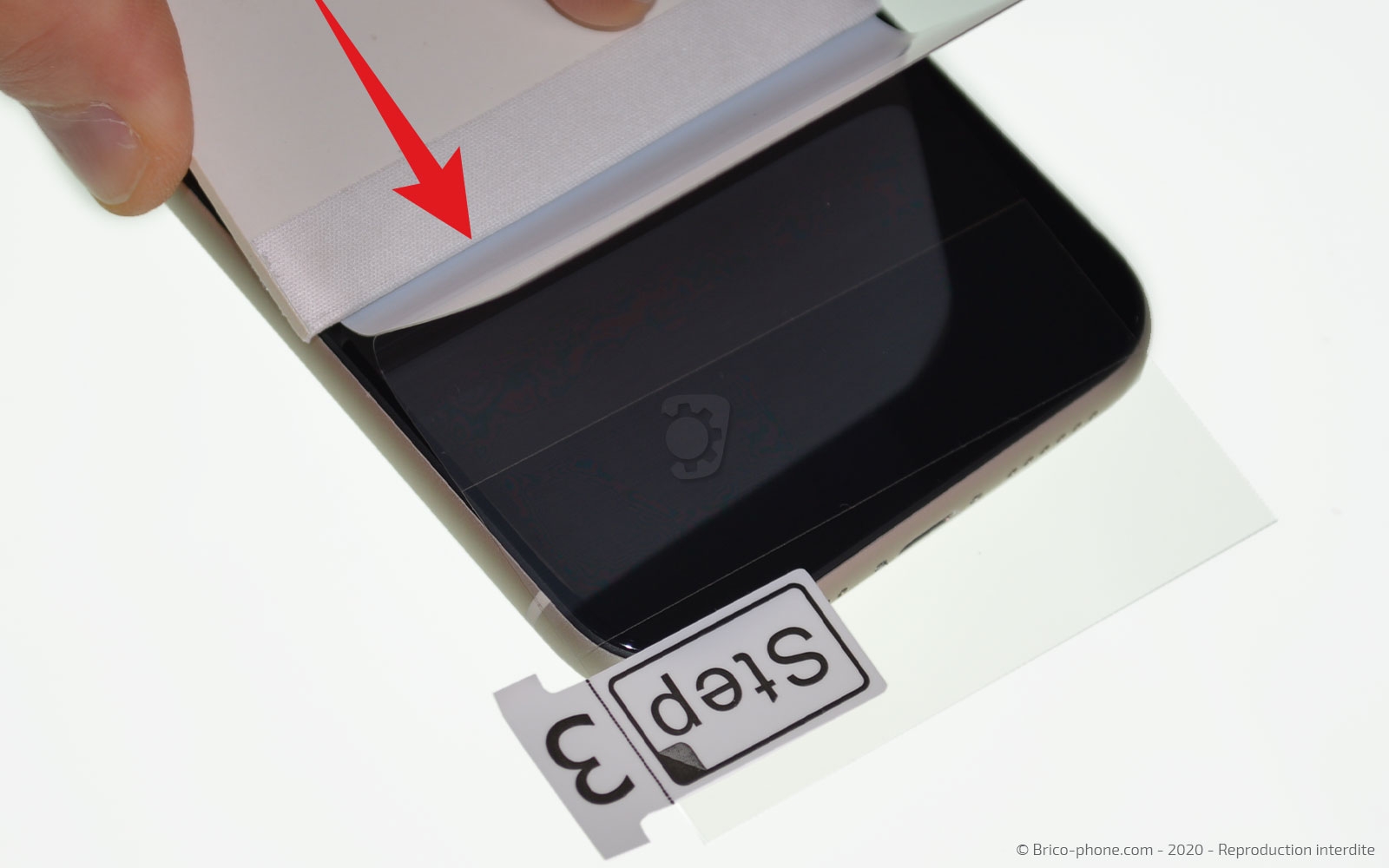 Pose d'une protection d'écran en Hydrogel photo 4