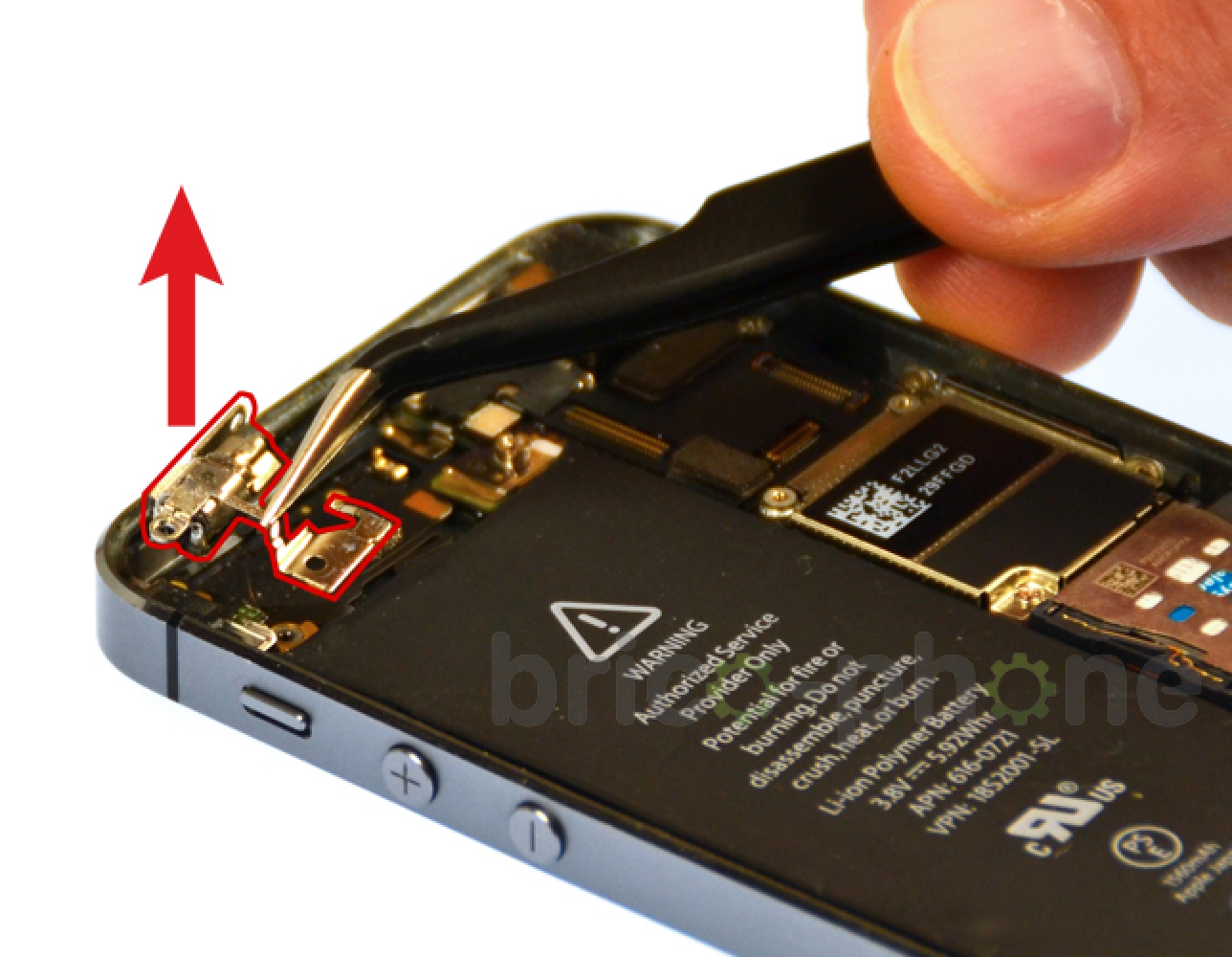 Désoxydation de la carte mère sur iPhone 5S photo 3