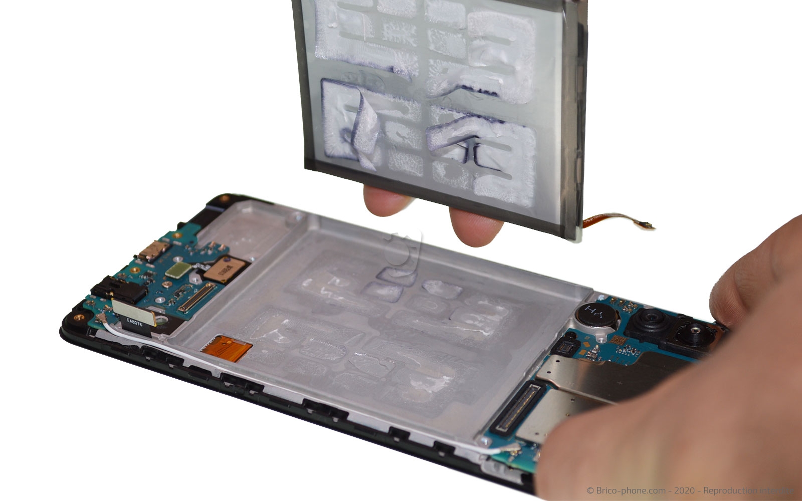 Changement de batterie sur Galaxy A41 photo 2