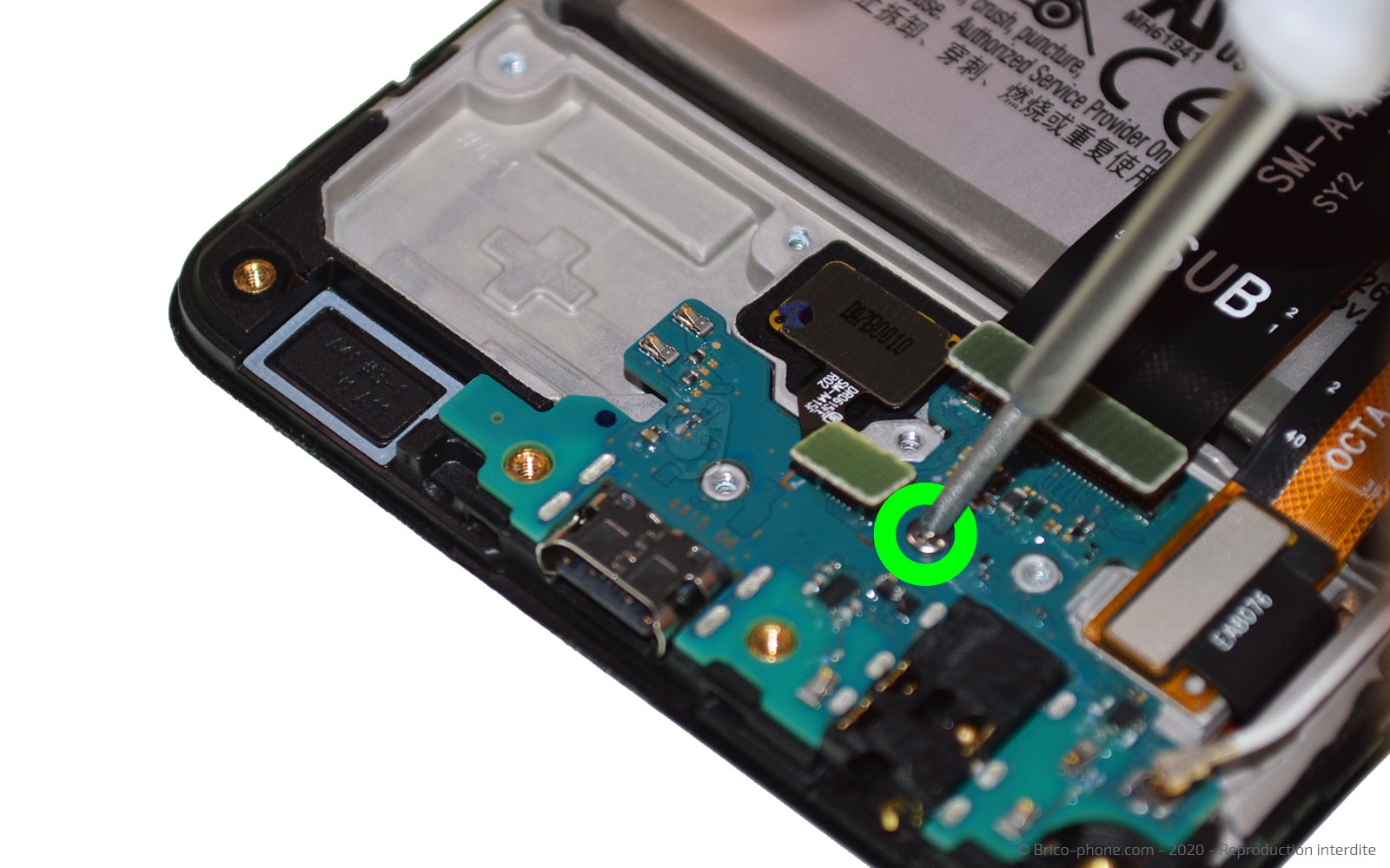 Changement du connecteur de charge sur Galaxy A41 photo 2