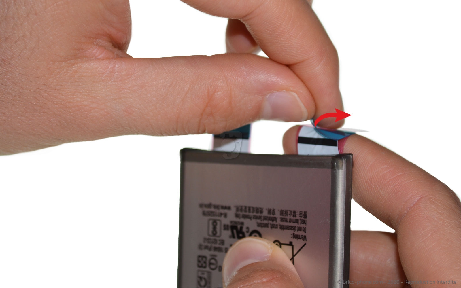 Changement de batterie sur Galaxy A31 photo 2