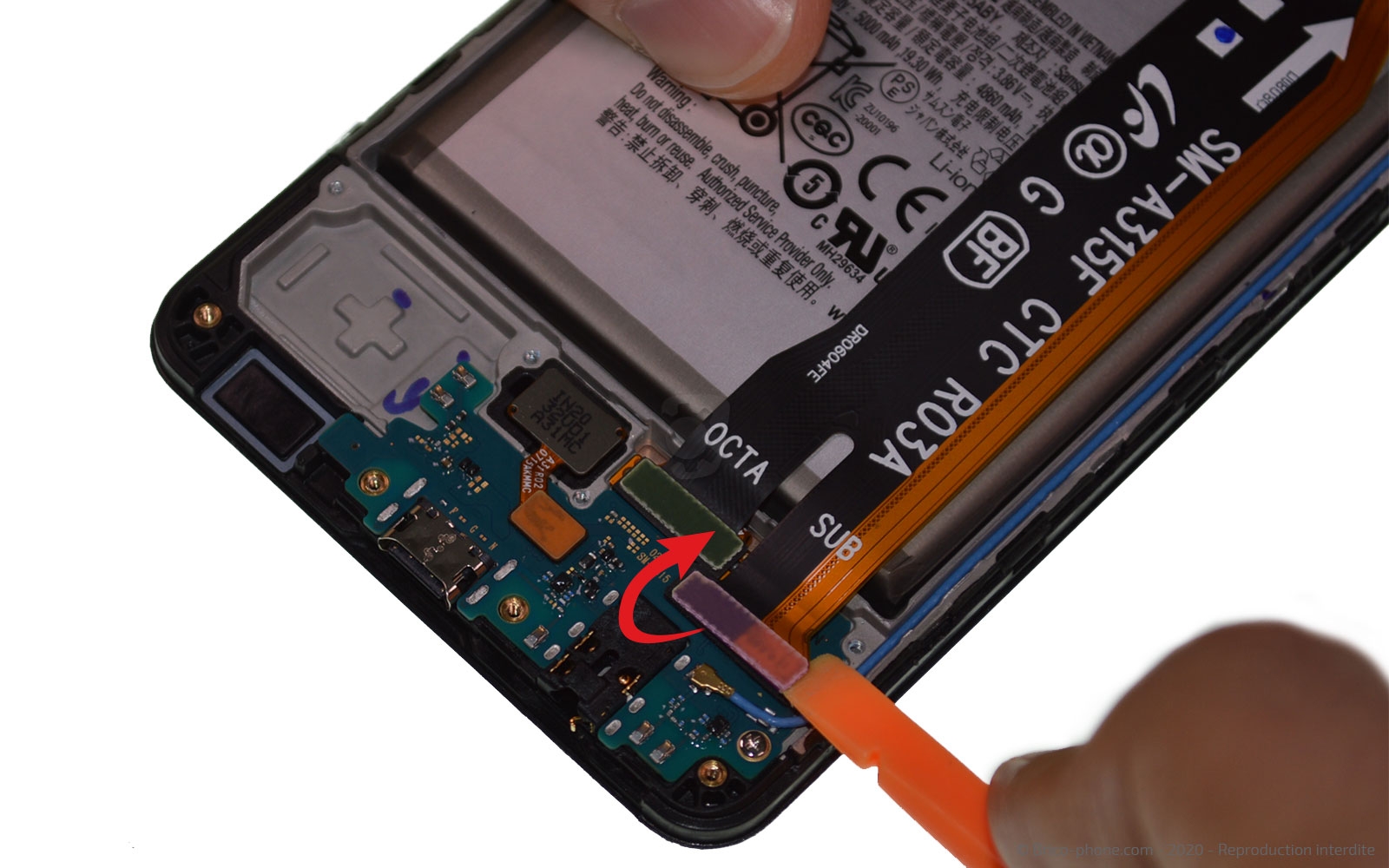 Changement du connecteur de charge sur Galaxy A31 photo 2