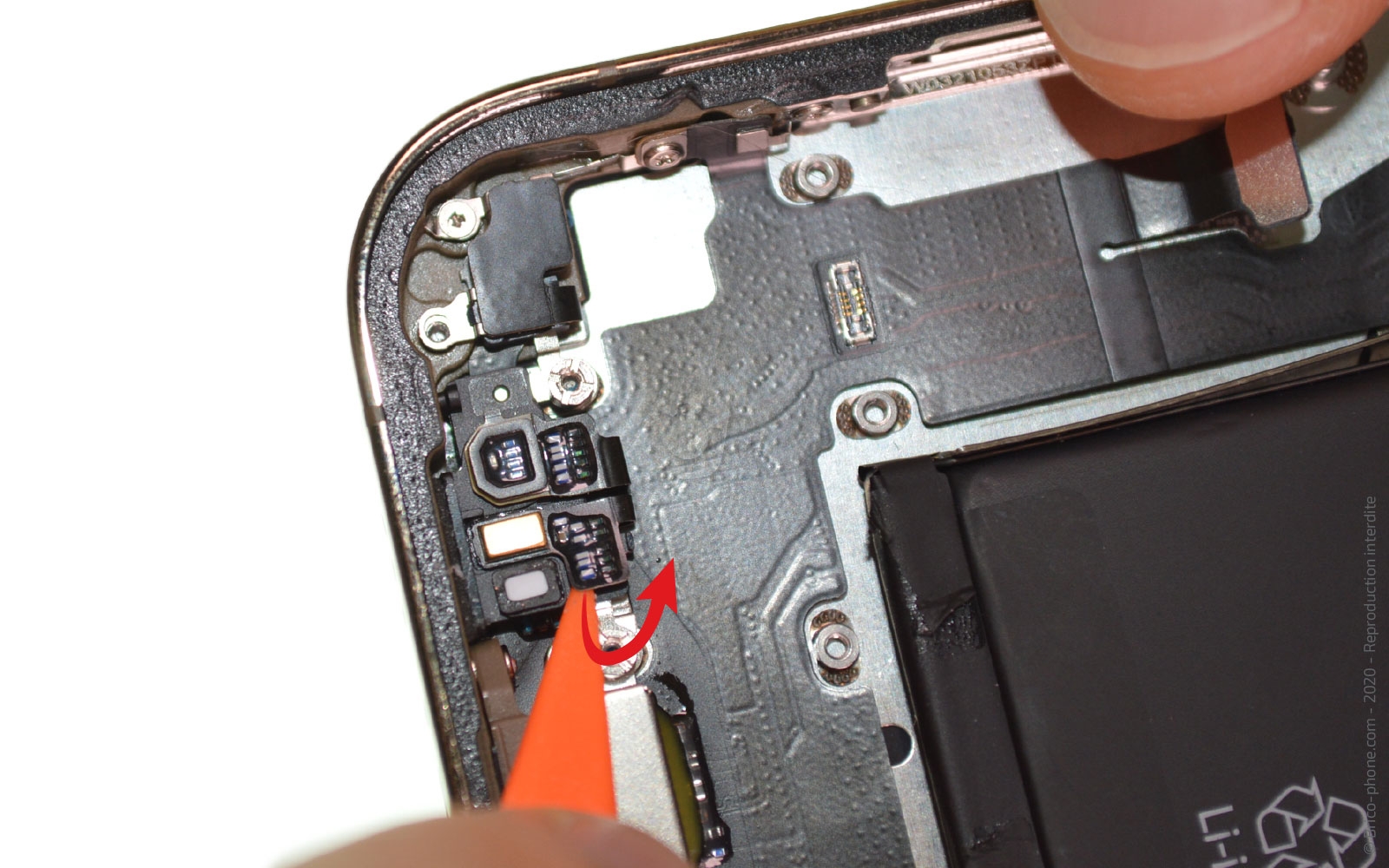 Remplacer le connecteur de charge sur iPhone 12 Pro photo 2