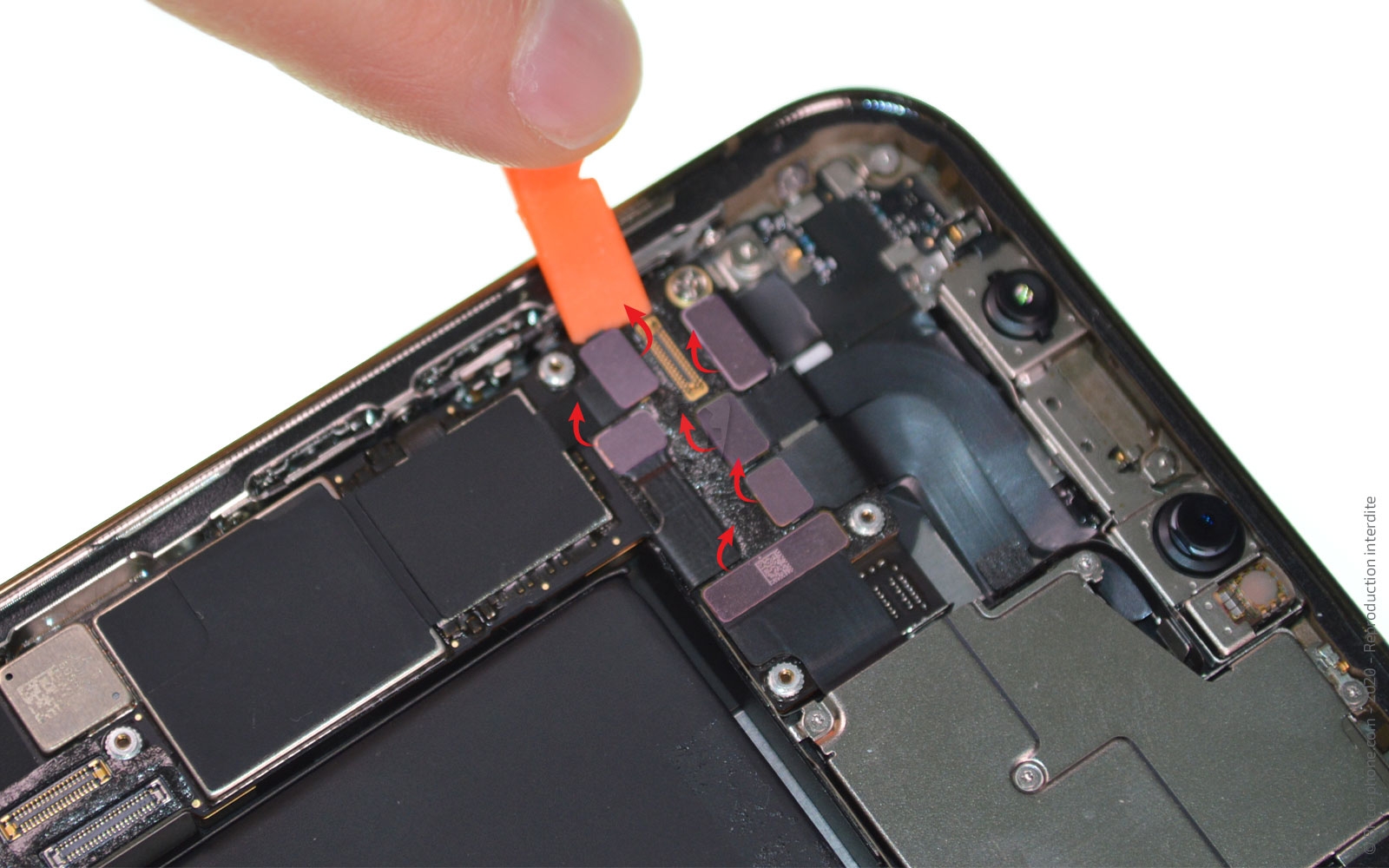 Remplacer le connecteur de charge sur iPhone 12 Pro photo 2