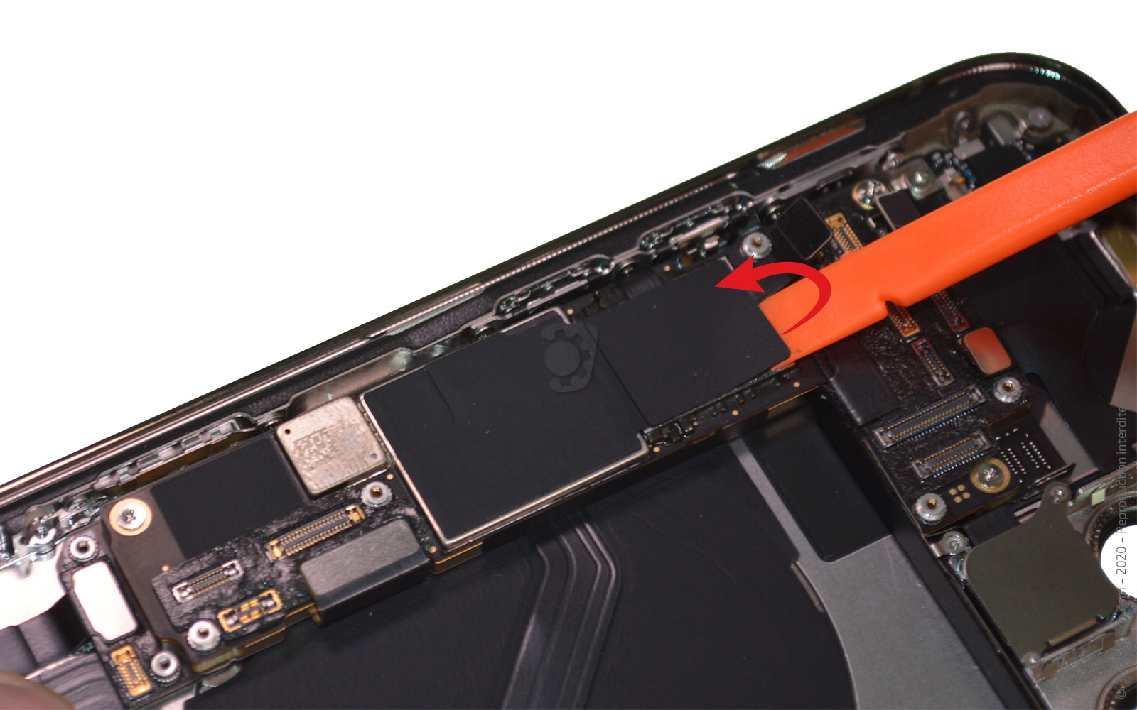 Démontage Complet sur iPhone 12 Pro photo 2