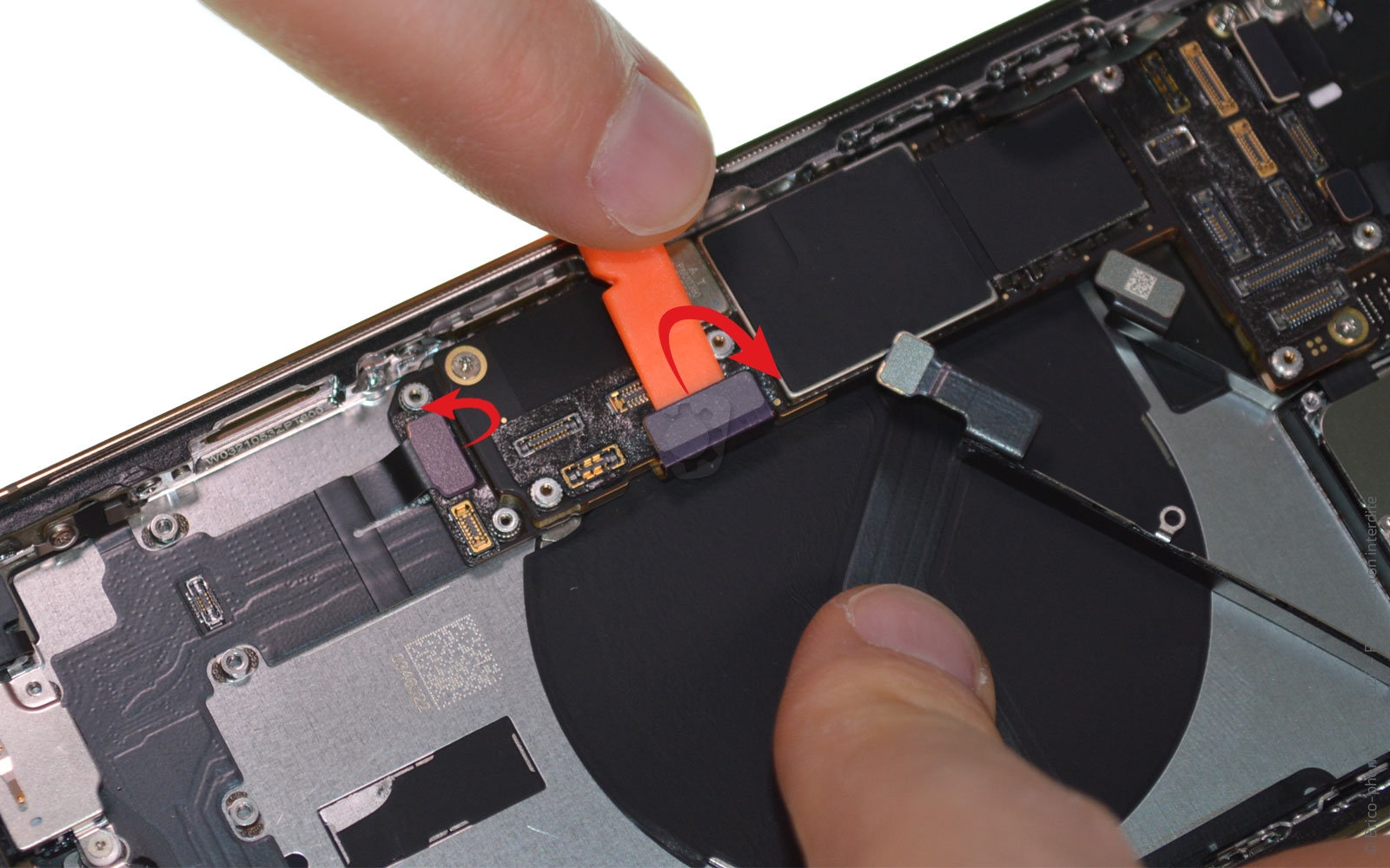 Démontage Complet sur iPhone 12 Pro photo 1