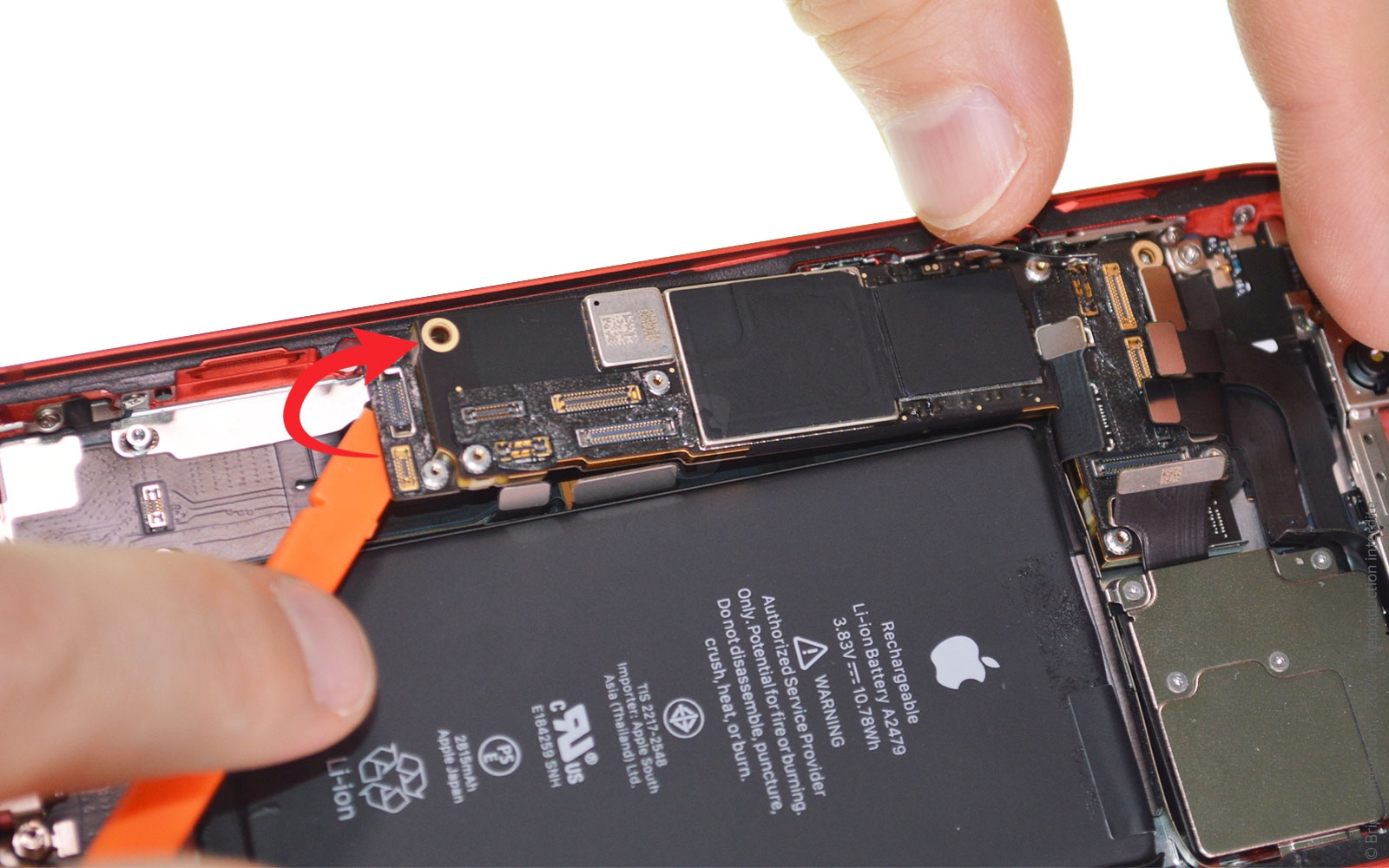 Changement du connecteur de charge sur iPhone 12 photo 2