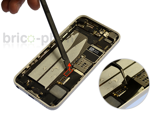 Changement du connecteur de charge sur iPhone 5C photo 1