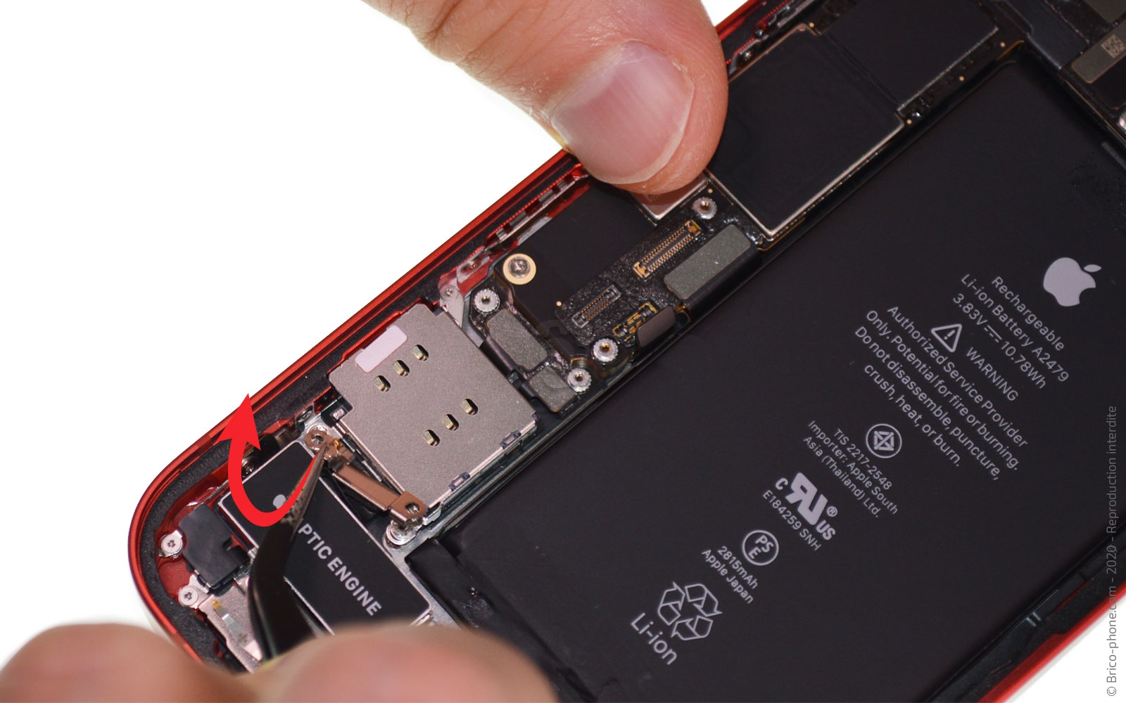 Changement du Taptic Engine sur iPhone 12 photo 3