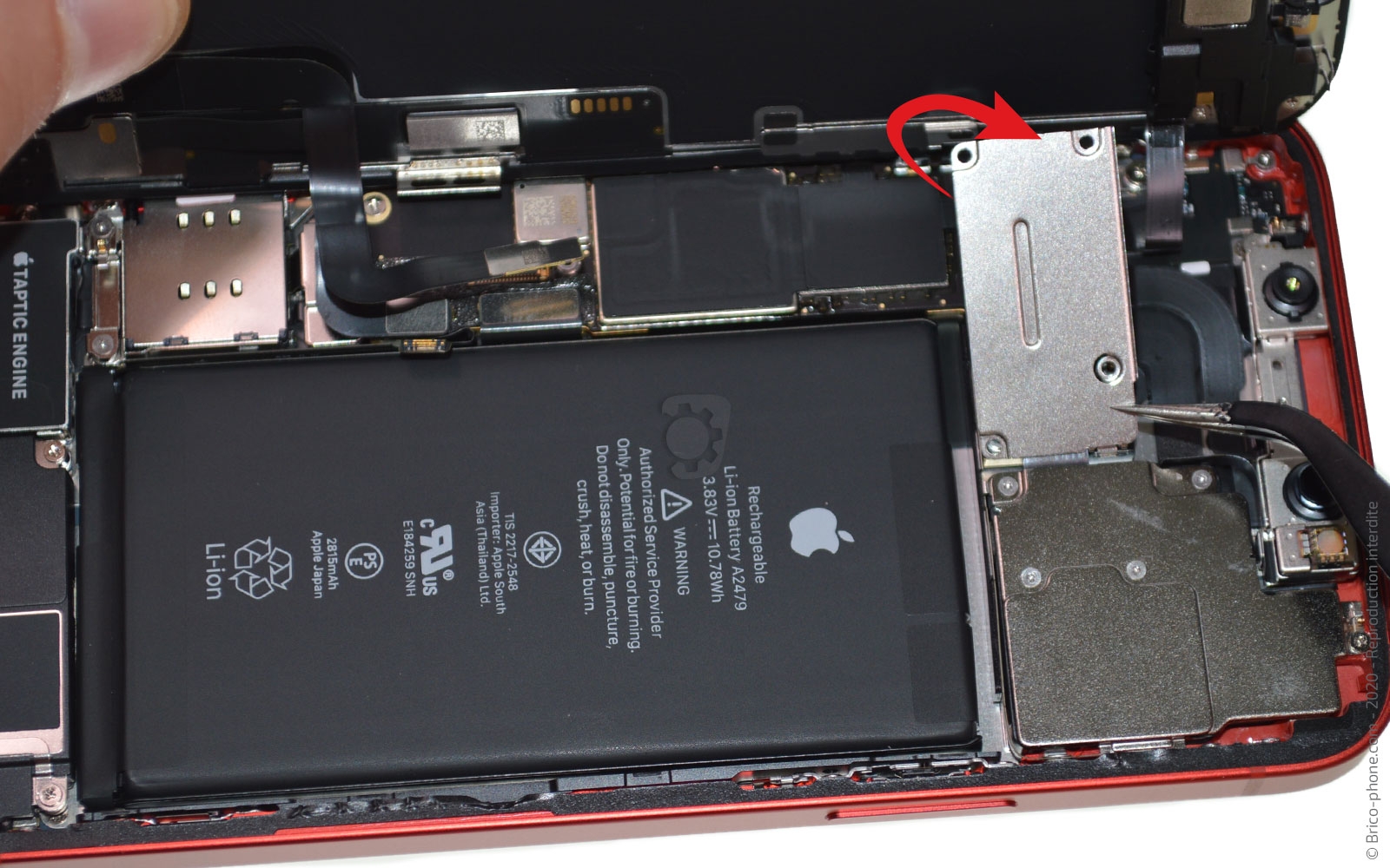 Changement du Taptic Engine sur iPhone 12 photo 2