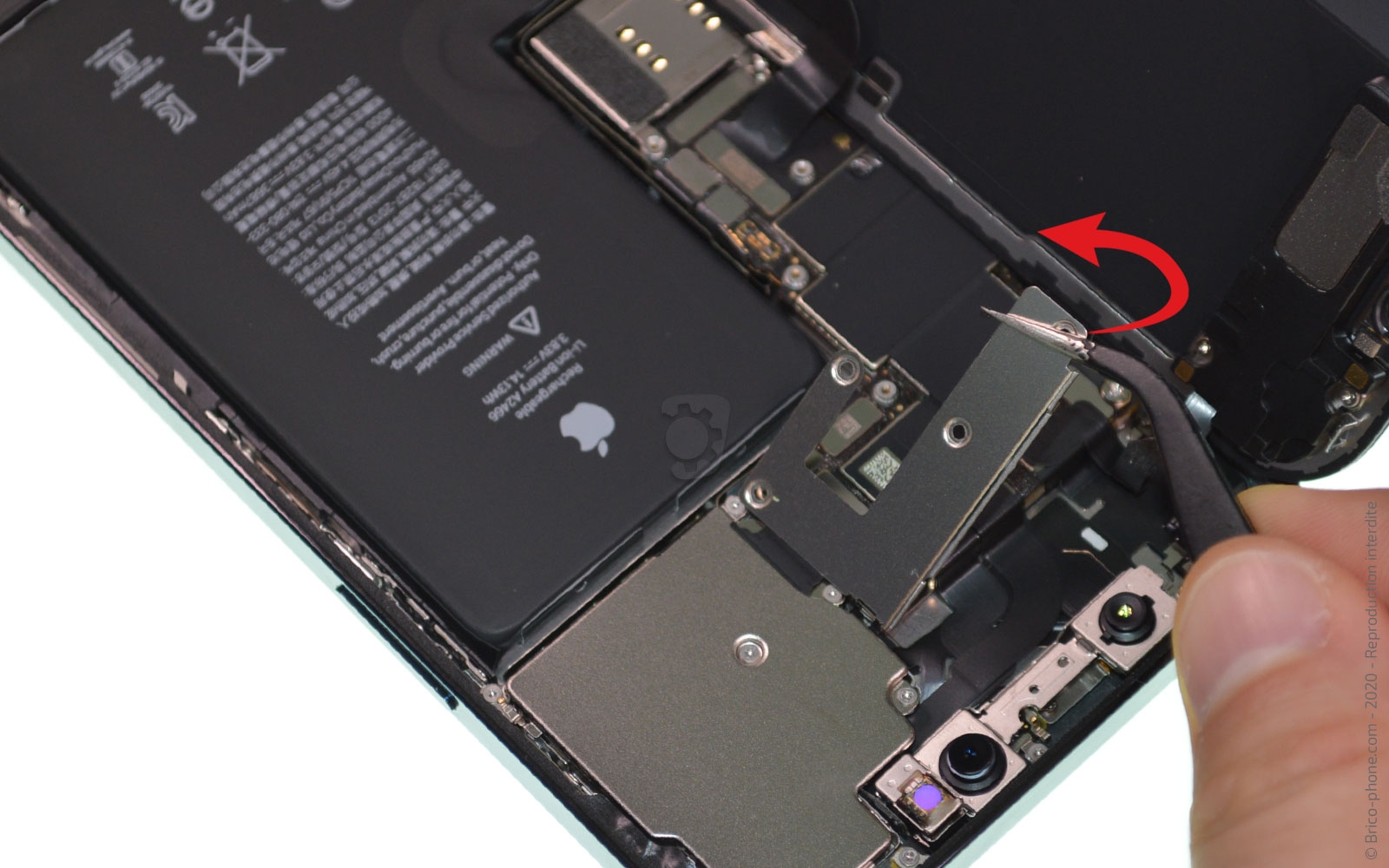 Changement du Taptic Engine sur iPhone 12 Pro Max photo 2