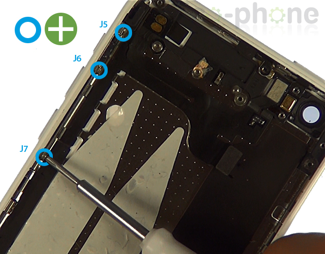 Changement de nappe bouton Power sur iPhone 5C photo 1