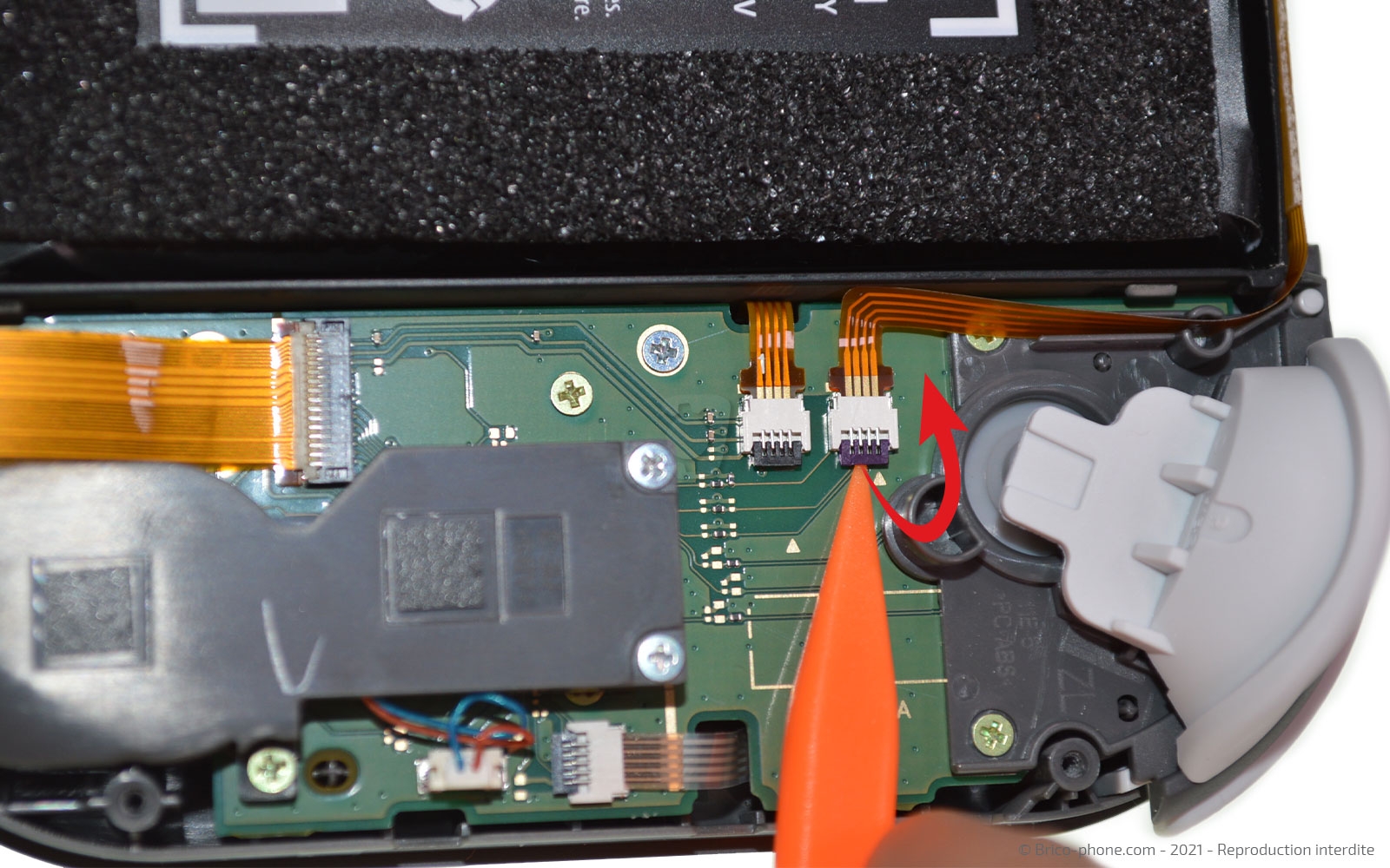 Changement d'un joystick sur Switch Lite photo 1