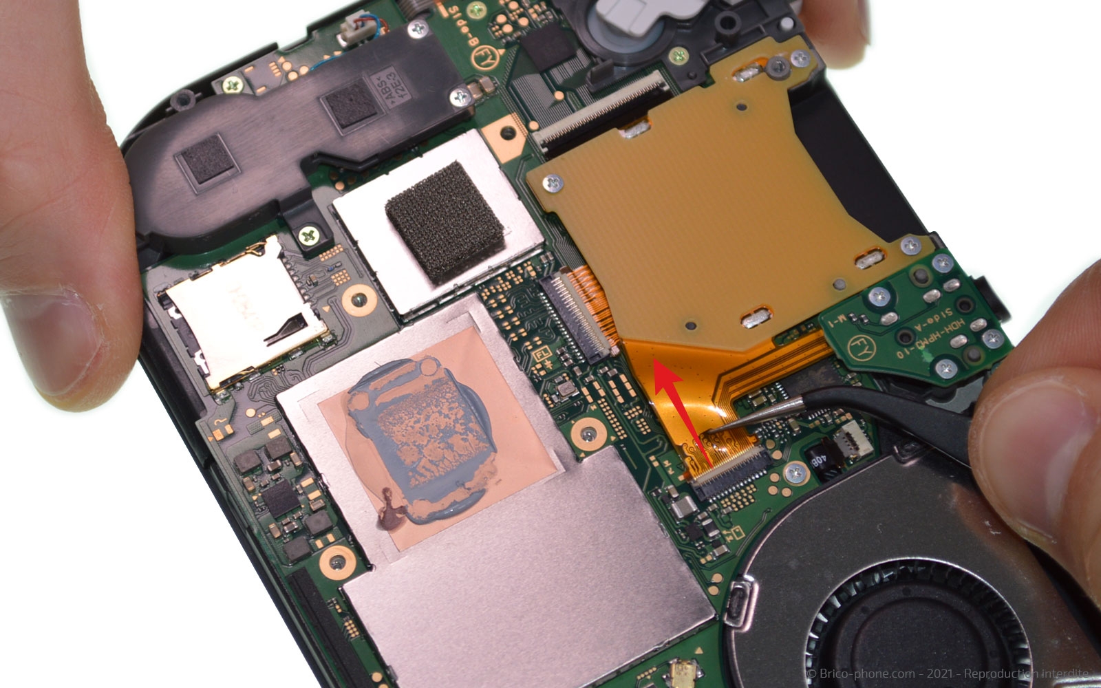 Changement d'un joystick sur Switch Lite photo 3