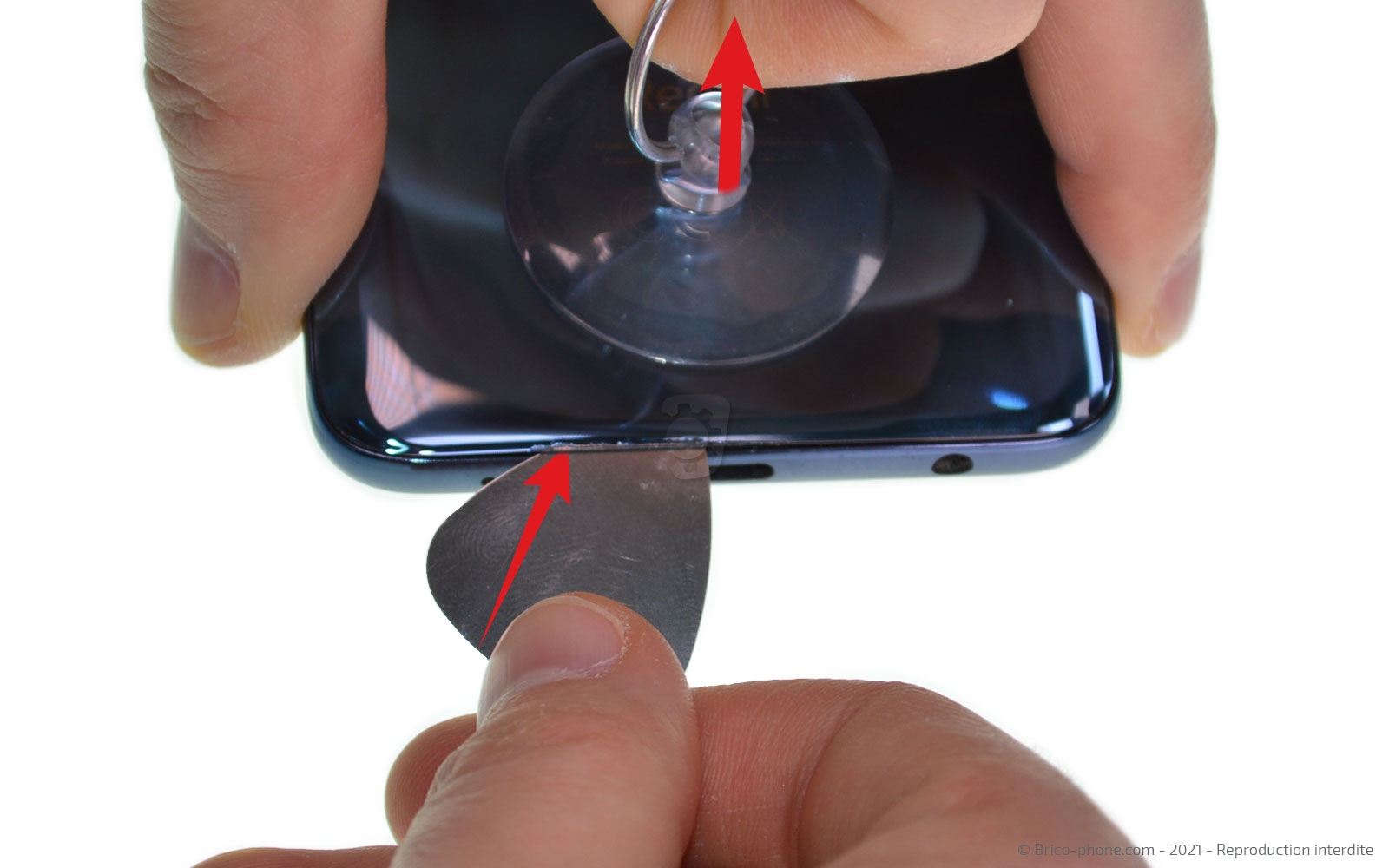 Changement de la vitre arrière sur Redmi Note 9 Pro photo 3