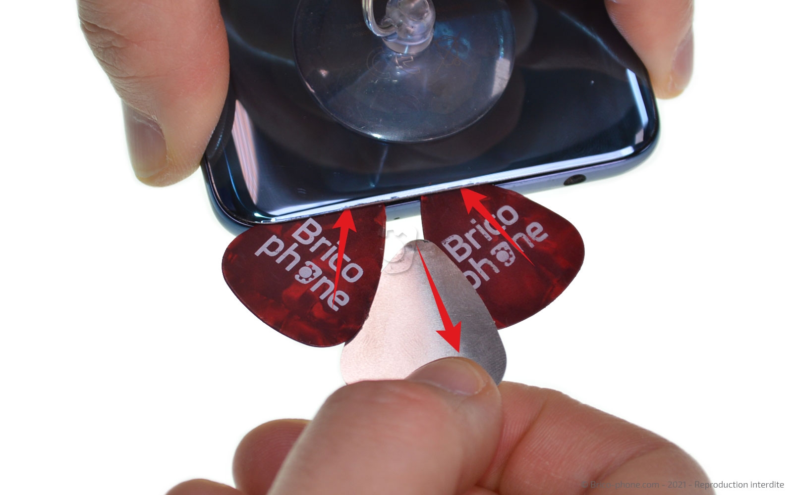 Changement de la vitre arrière sur Redmi Note 9 Pro photo 4