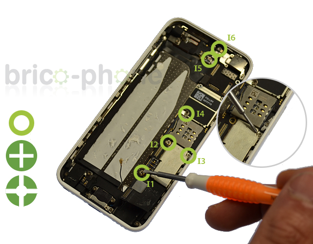 Changement de coque arrière sur iPhone 5C photo 1