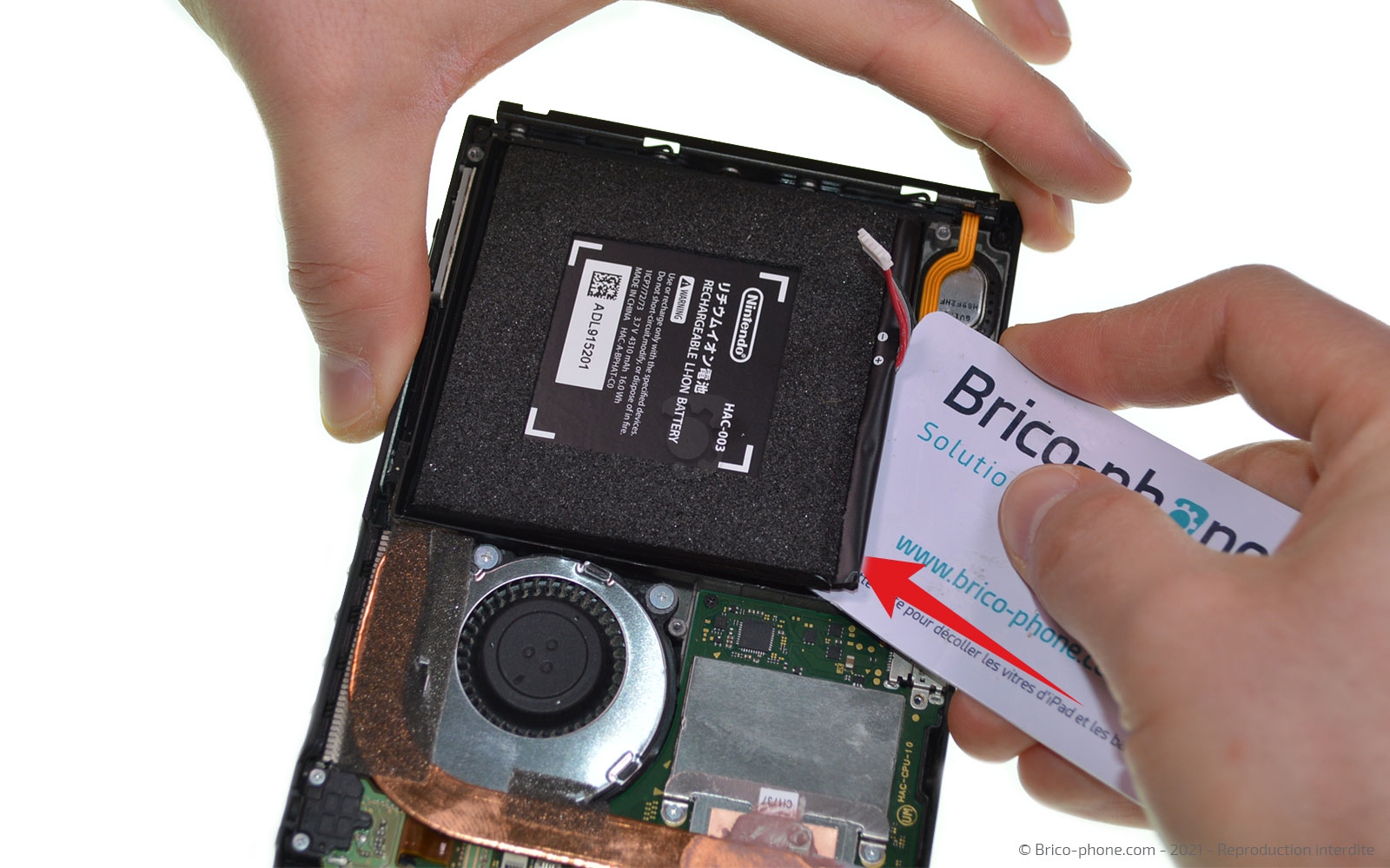 Changement de batterie sur Switch photo 1