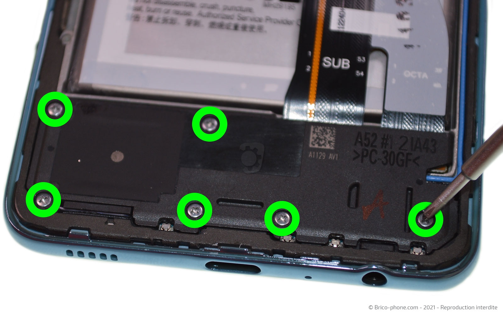 Changement de connecteur de charge sur Galaxy A52 photo 1