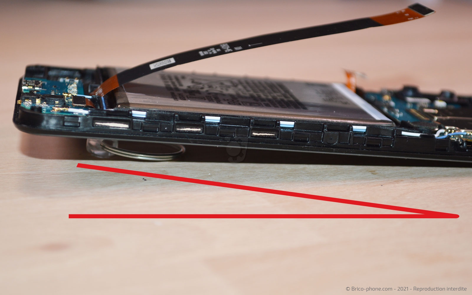 Changement de batterie sur Galaxy A32 5G photo 4