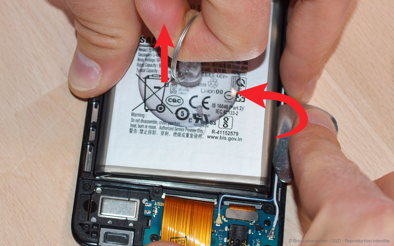 Changement de batterie sur Galaxy A32 5G photo 1