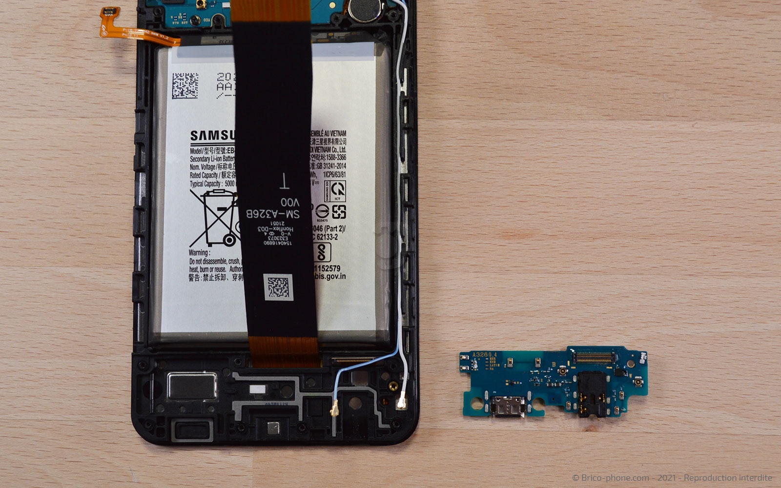 Changement de connecteur de charge sur Galaxy A32 5G photo 2