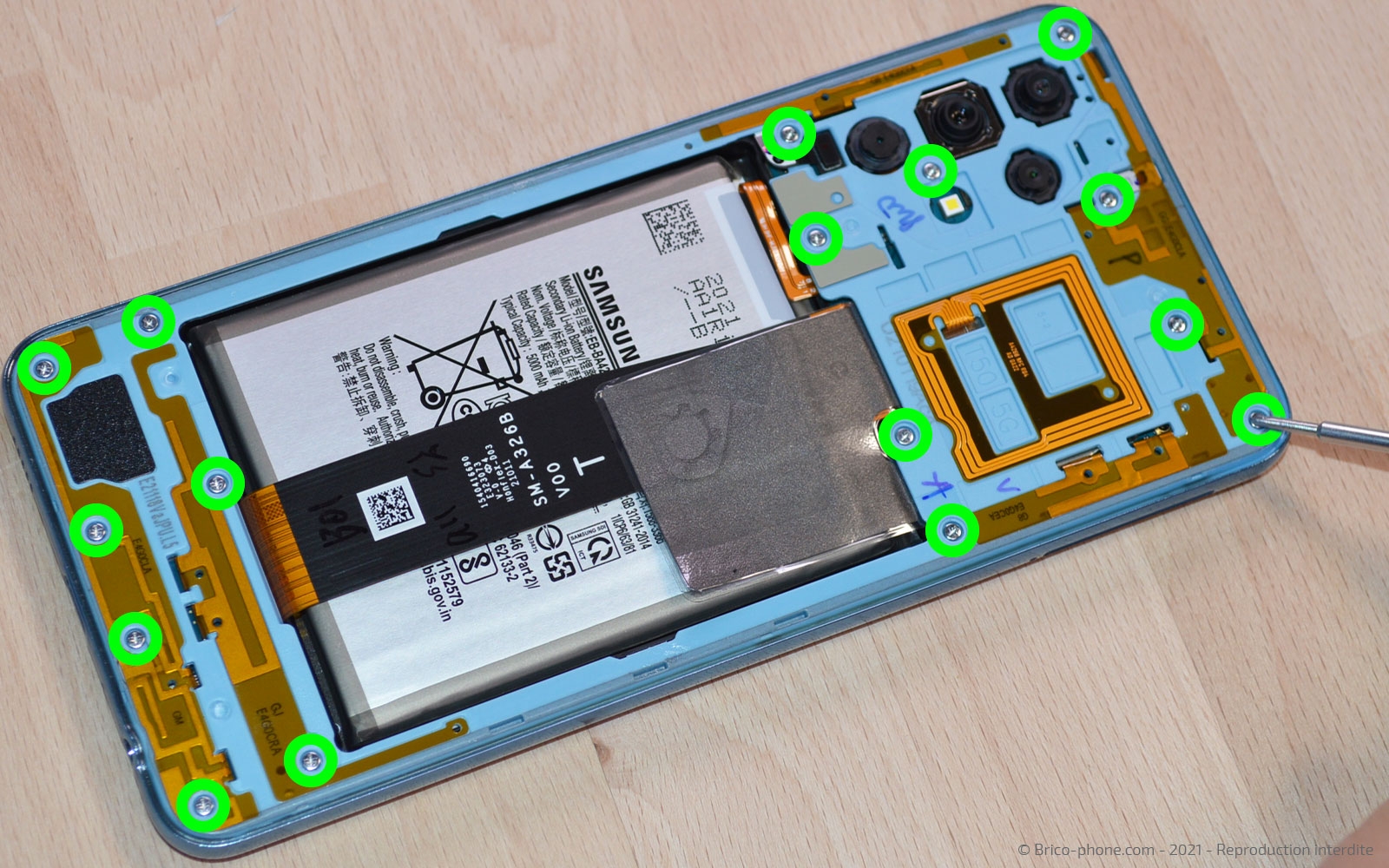 Changement de connecteur de charge sur Galaxy A32 5G photo 1