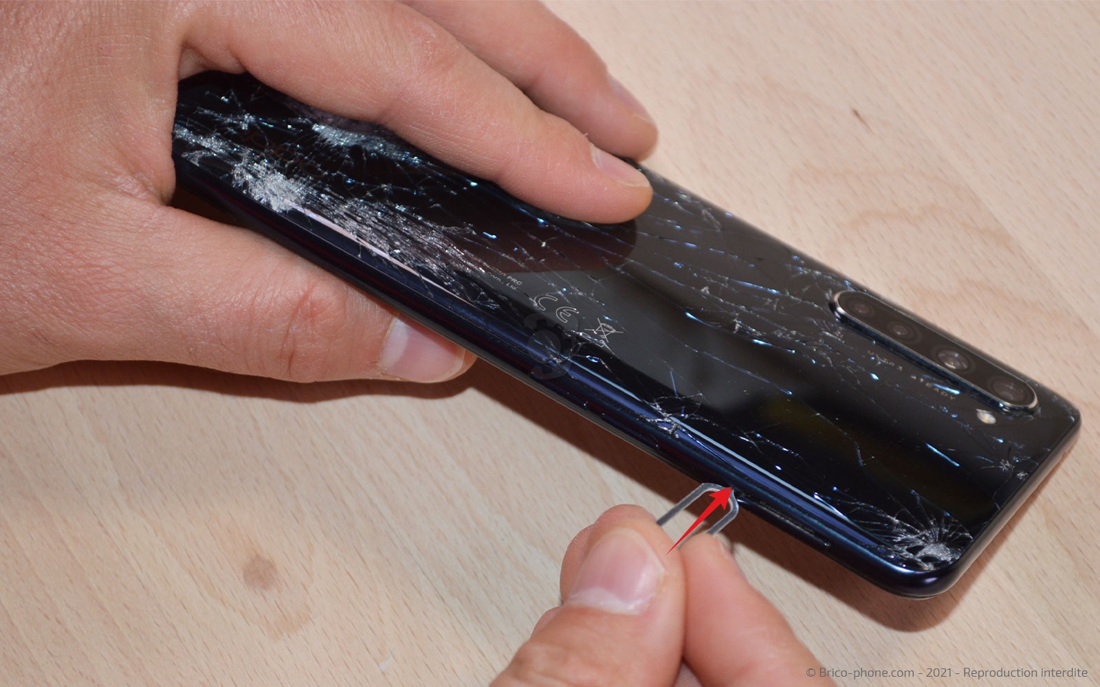 Changement de la vitre arrière  sur Find X2 Lite photo 1