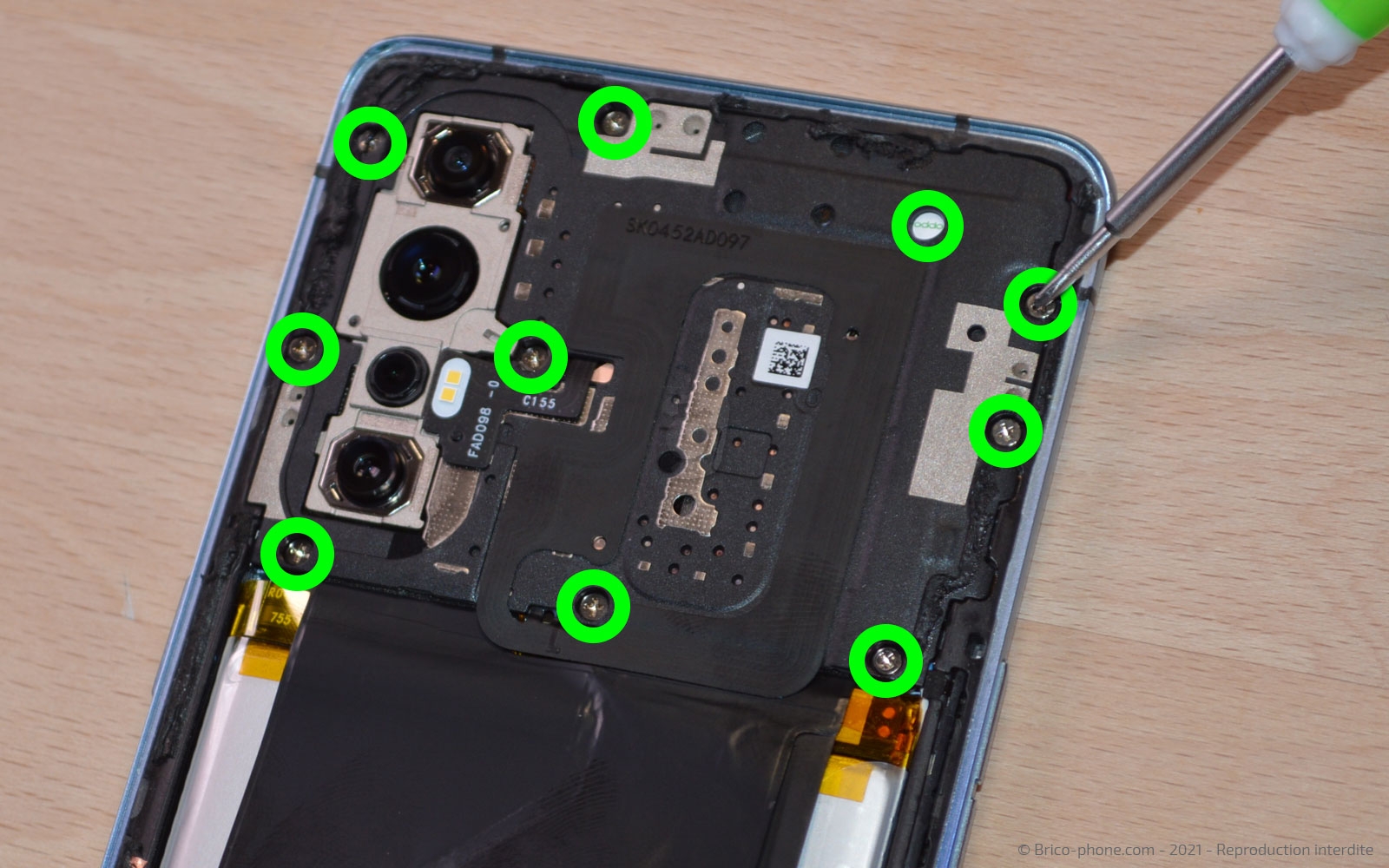 Changement de la batterie sur Find X2 Neo photo 1