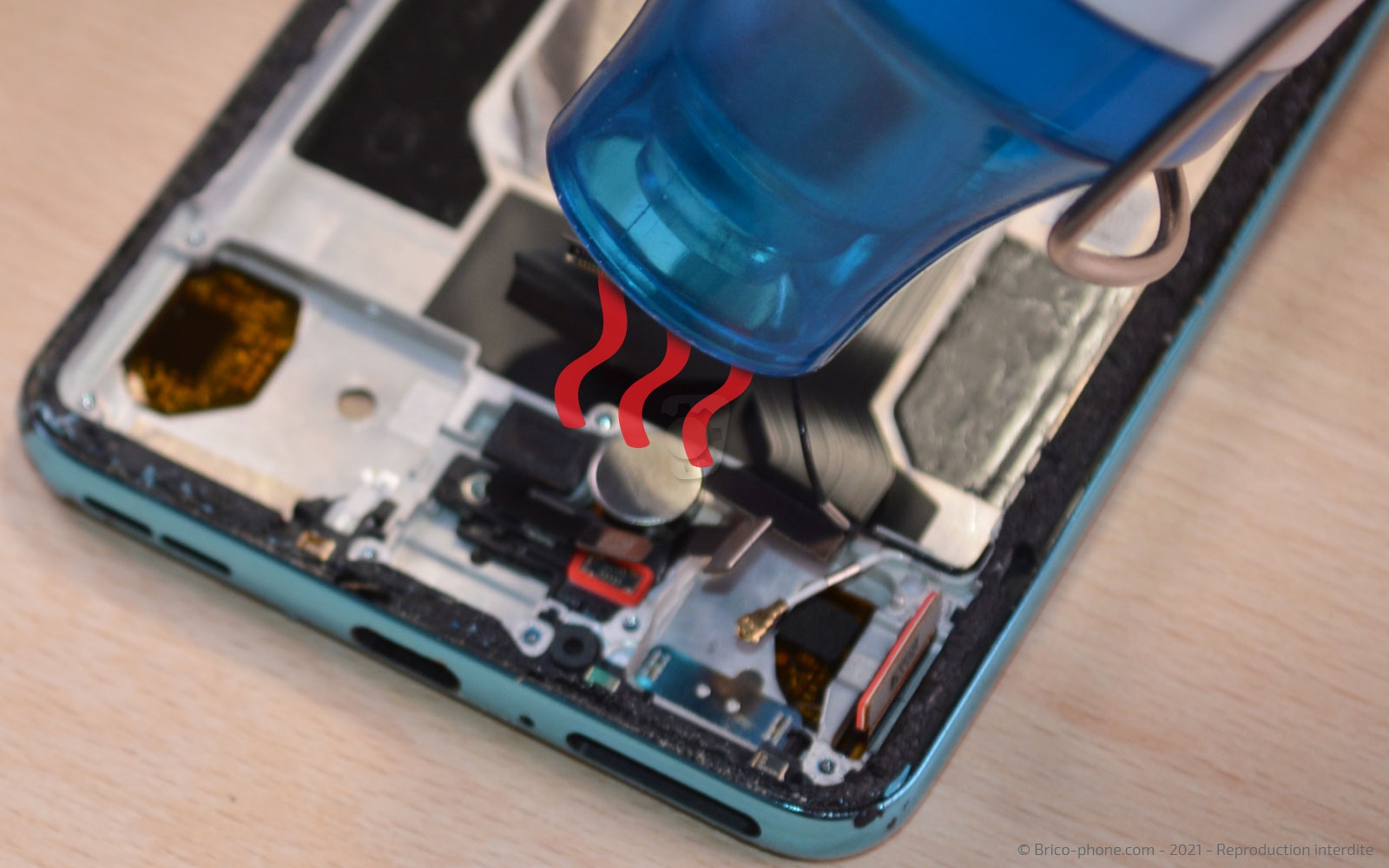 Changement du bloc écran sur OnePlus Nord photo 2