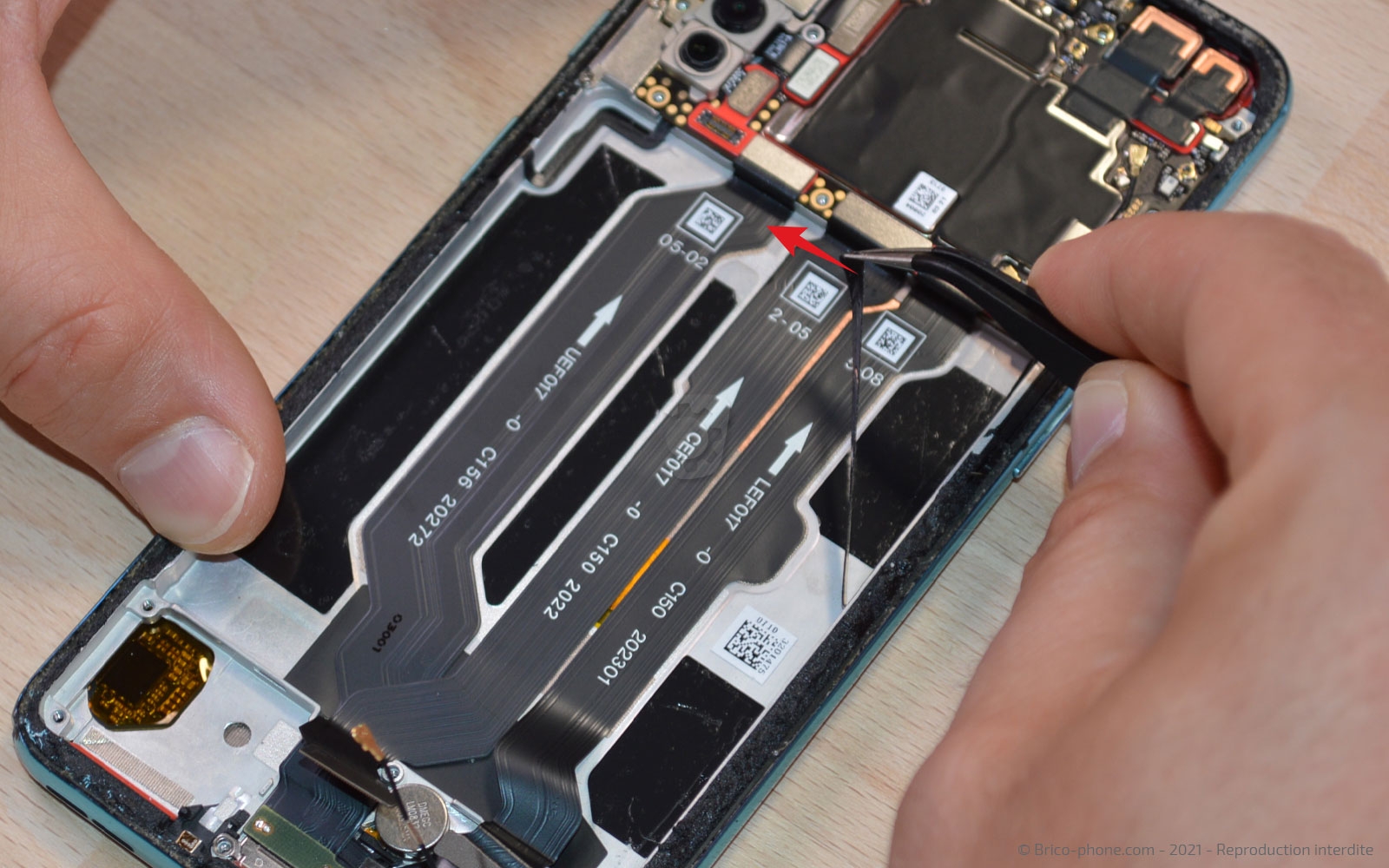 Changement du bloc écran sur OnePlus Nord photo 2