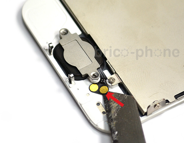 Changement d'écran (vitre+LCD) sans éléments prémontés sur iPhone 5 photo 1