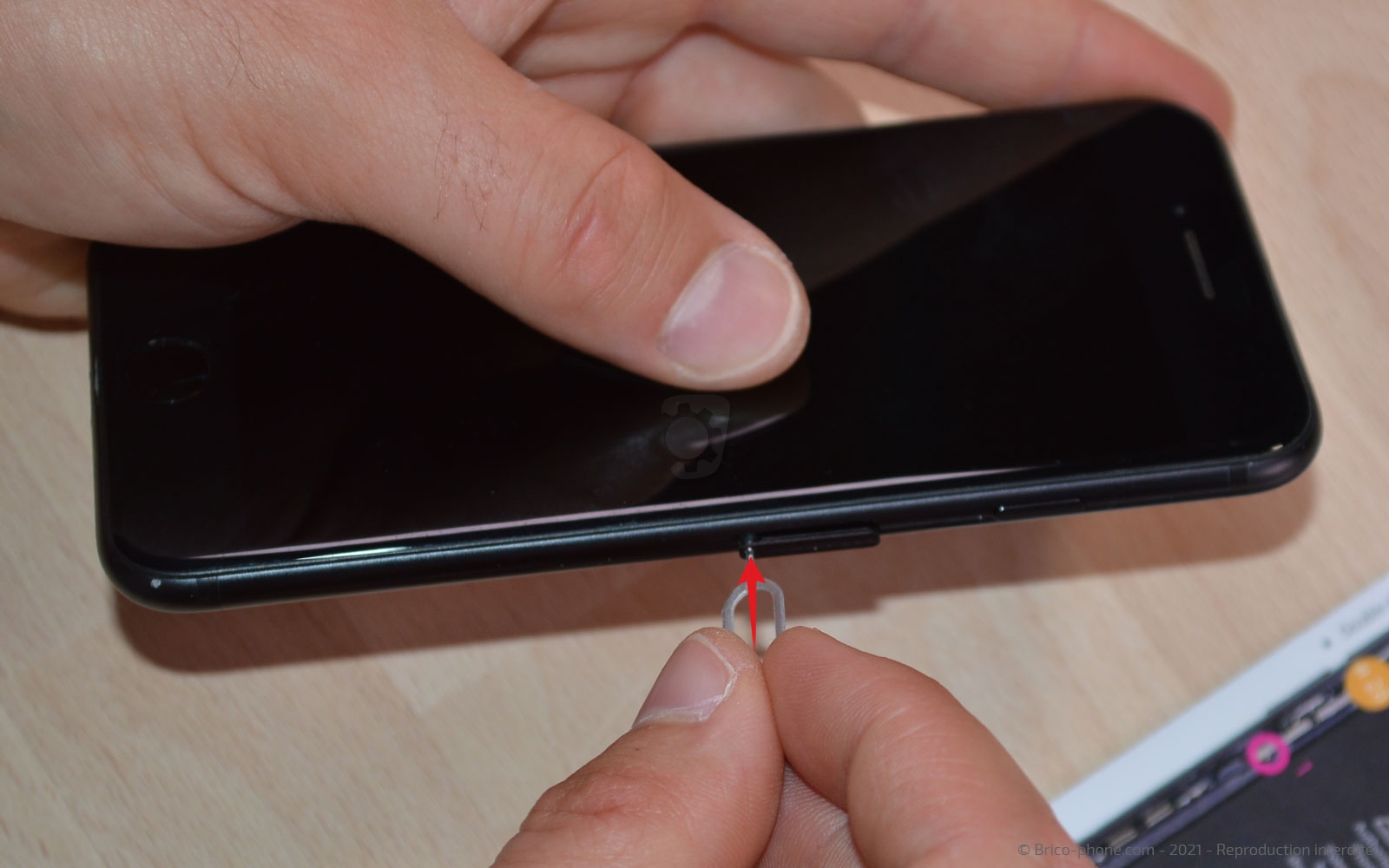 Changement de la coque arrière sur iPhone 7 photo 2