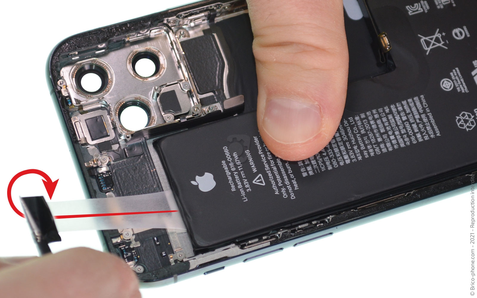 Changement de la coque arrière sur iPhone 11 Pro photo 3