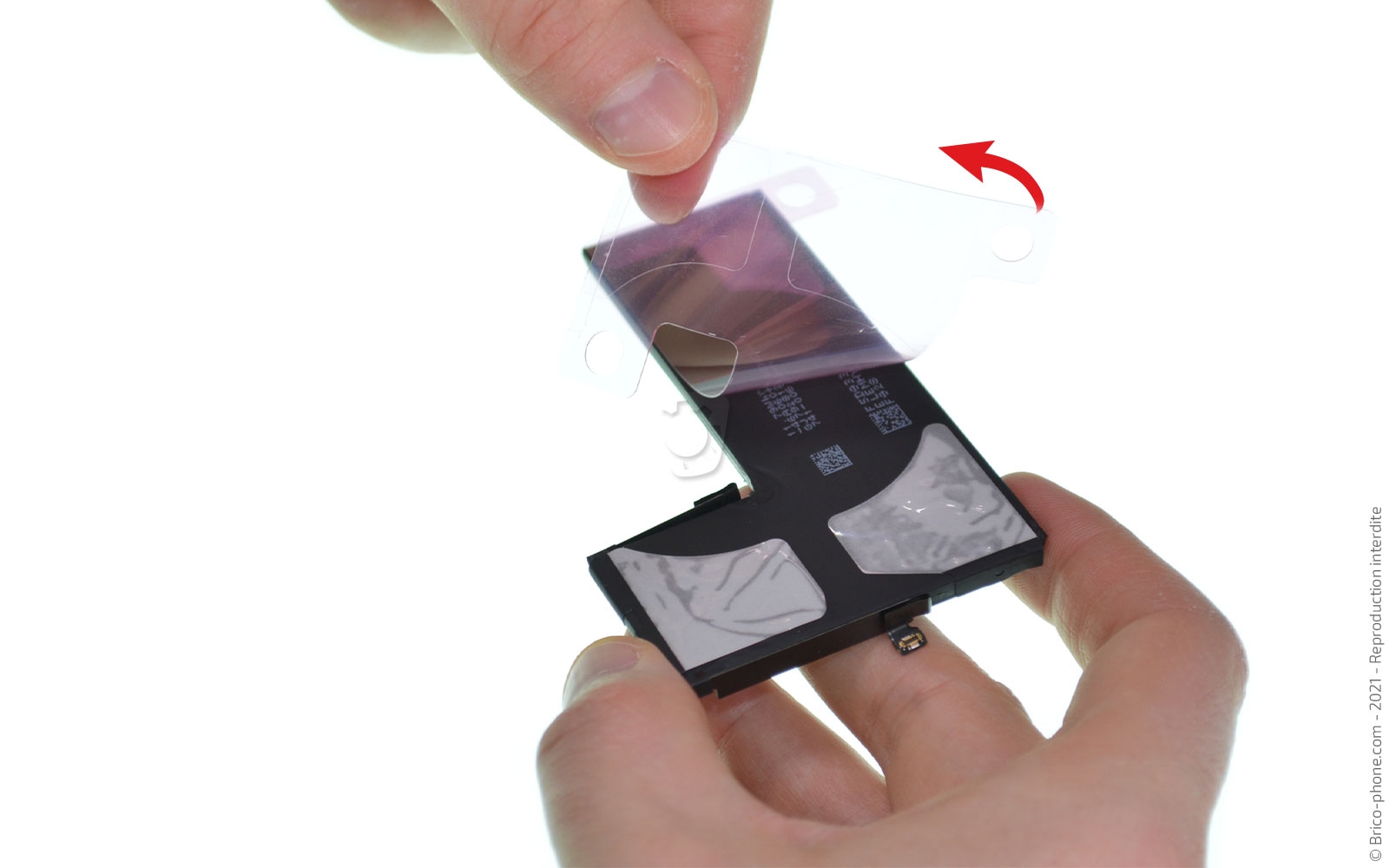 Changement de la coque arrière sur iPhone 11 Pro photo 4