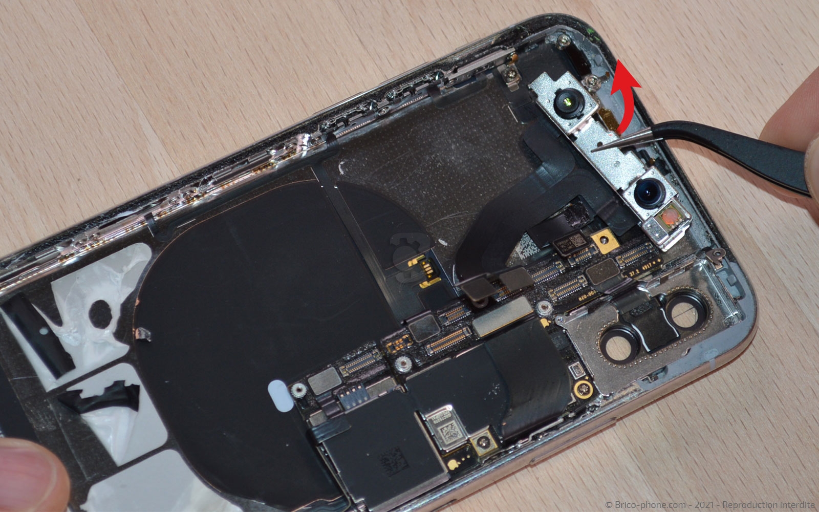 Changement de la coque arrière complète sur iPhone X photo 2