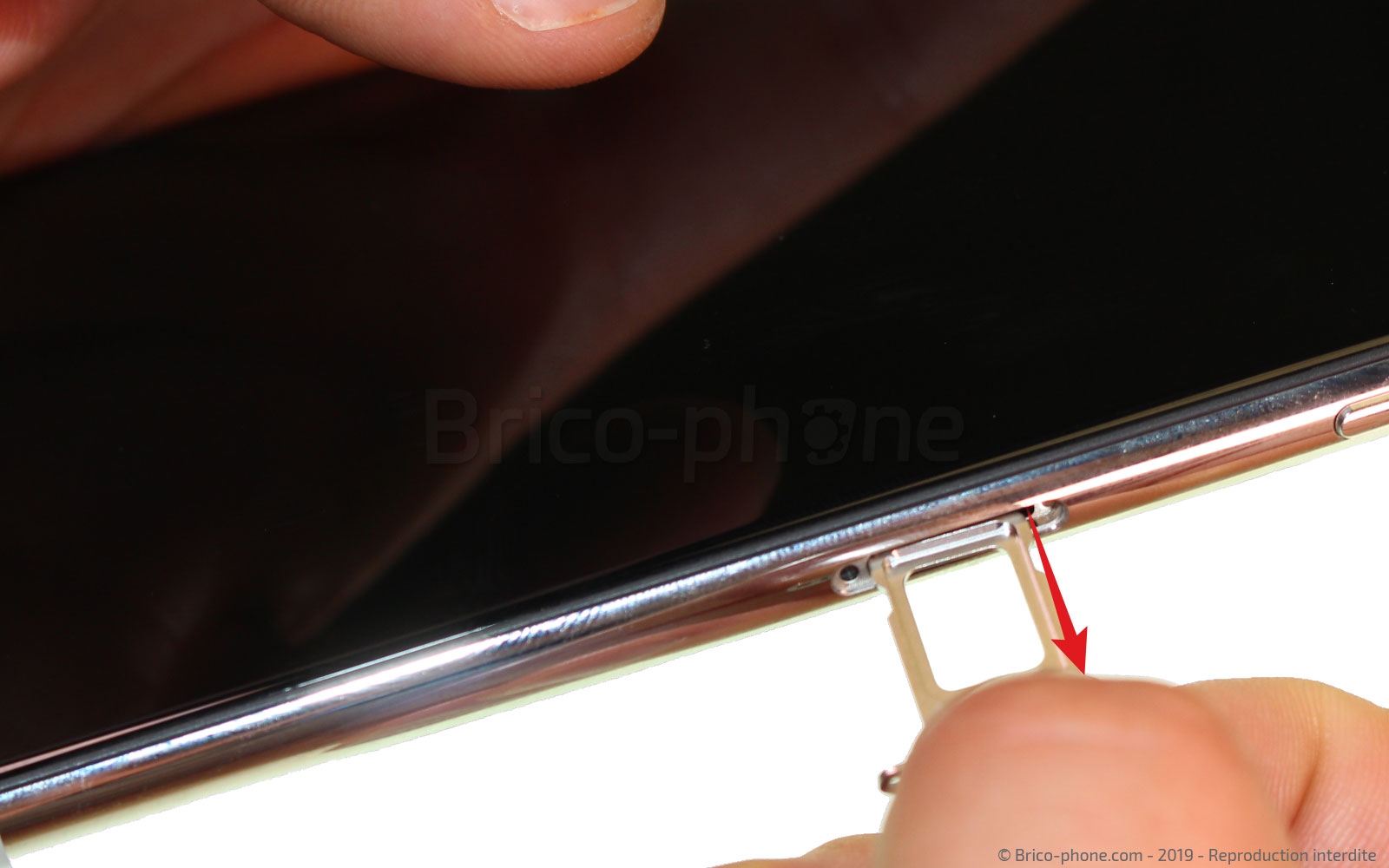 Changement de la coque arrière complète sur iPhone 11 Pro Max photo 3