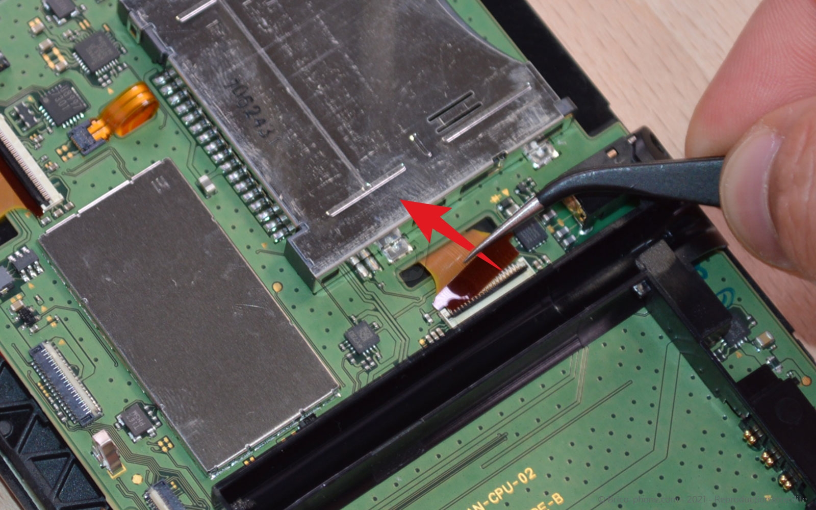 Démontage complet sur New 2DS XL photo 2