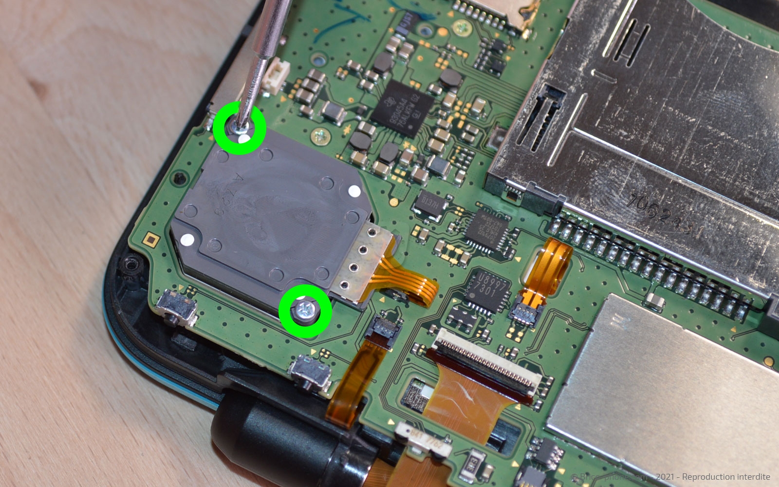 Démontage complet sur New 2DS XL photo 1